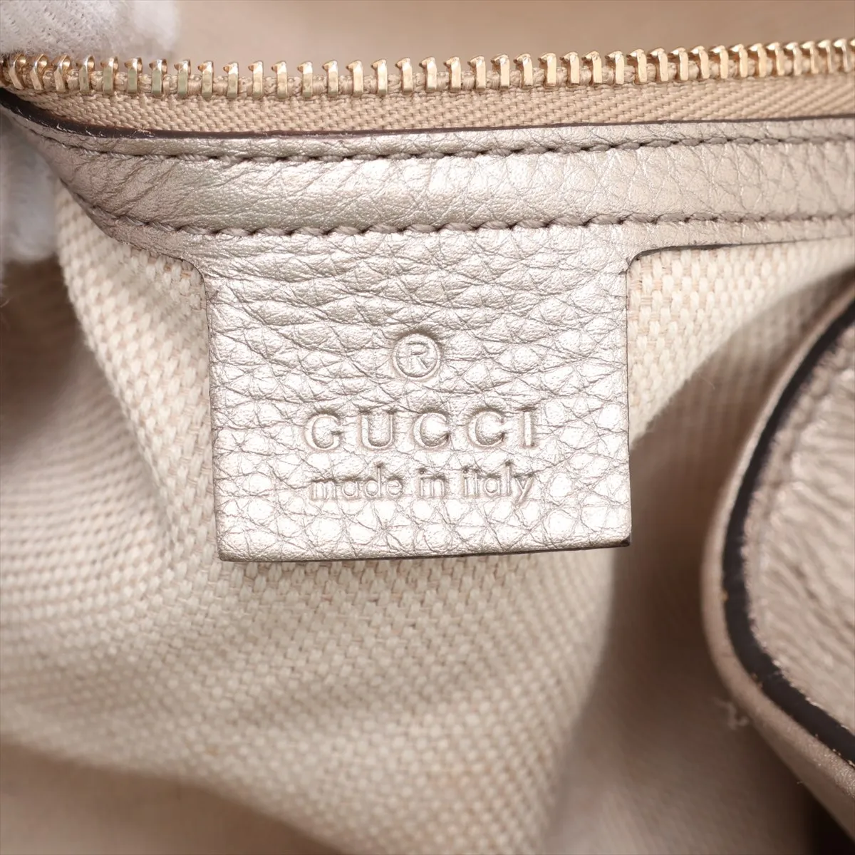 Soho 336751 Leather 2-Way Handbag Gold — view 12