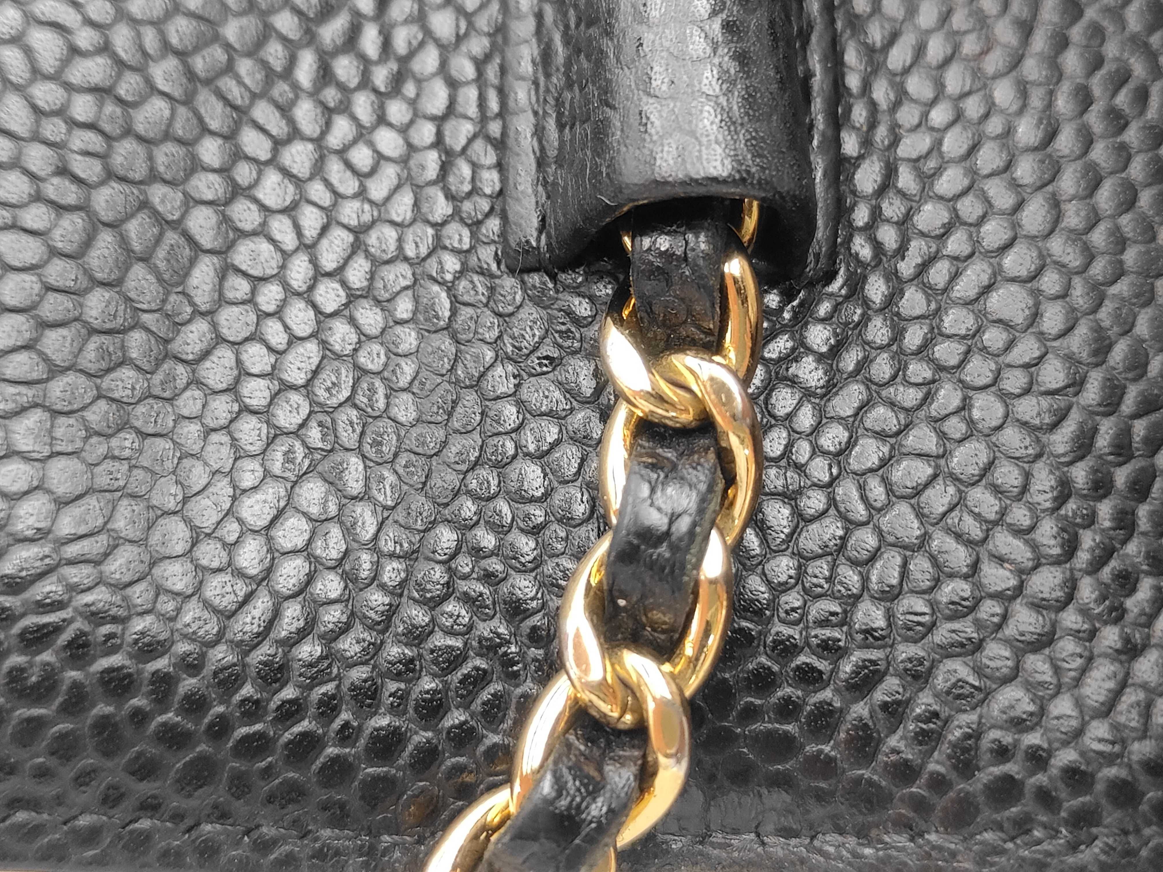Caviar Skin Chain Wallet Shoulder Bag — view 5