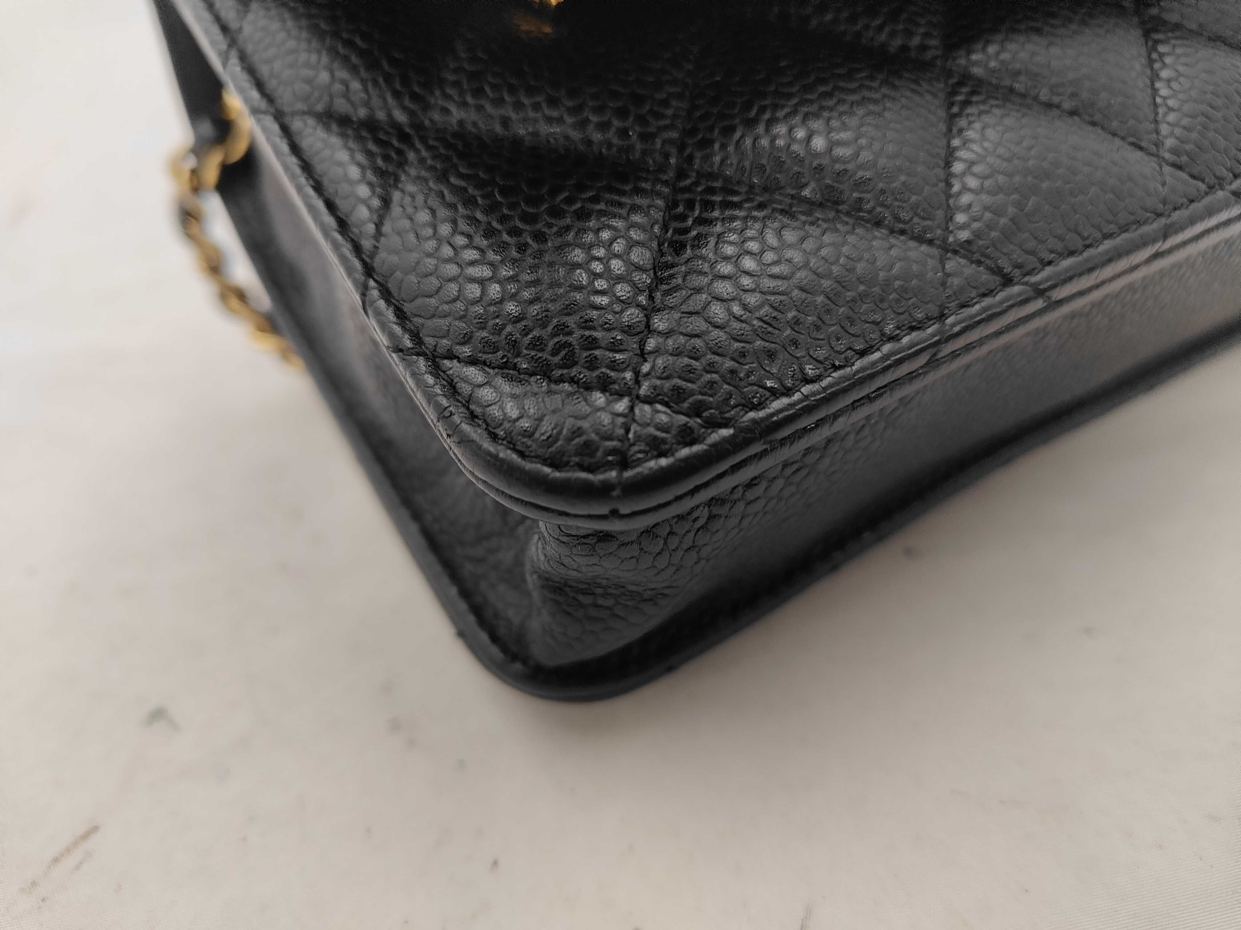 Caviar Skin Chain Wallet Shoulder Bag — view 6