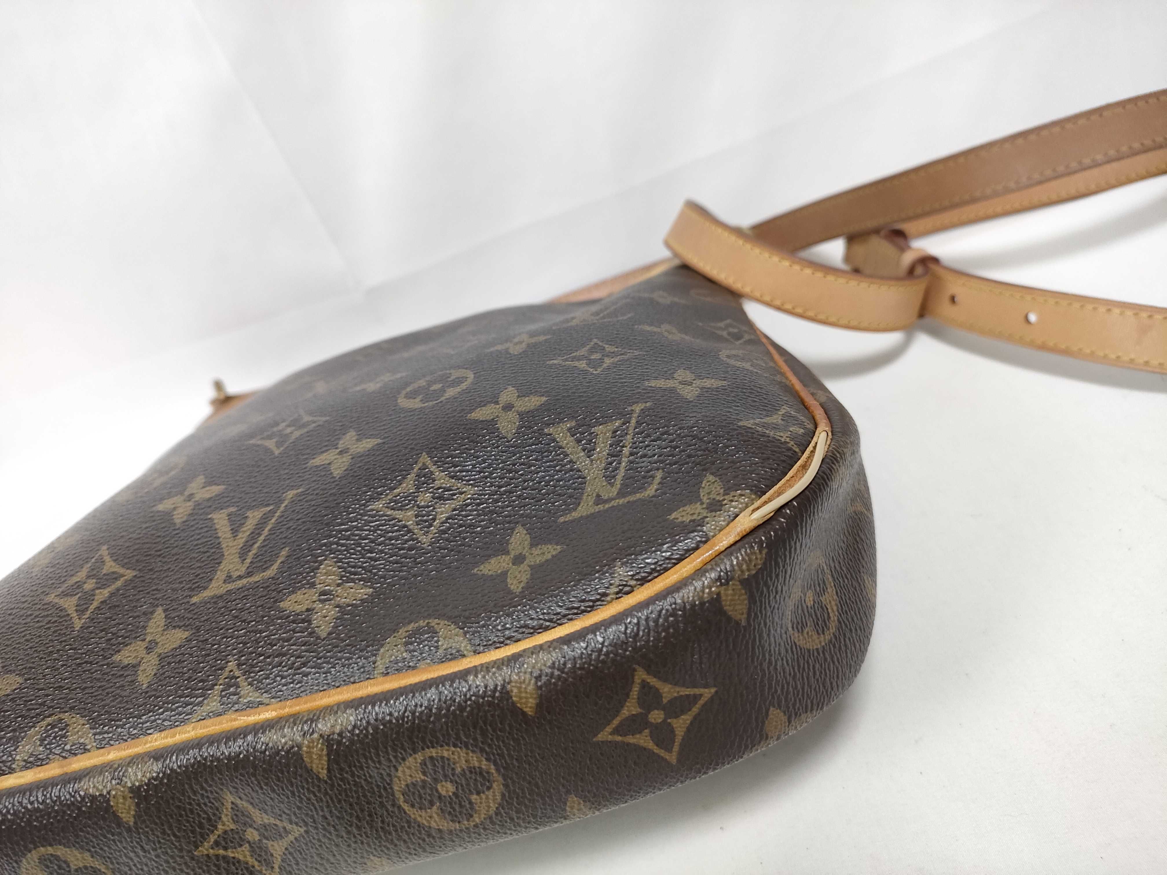 Monogram Louis Vuitton Monogram LV Odeon PM Shoulder Bag — view 4