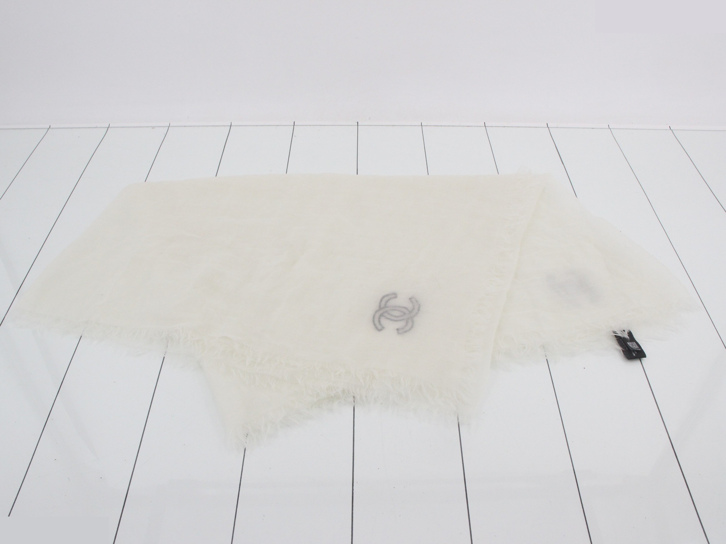 Stole, approximately 215 x 70 cm — view 3