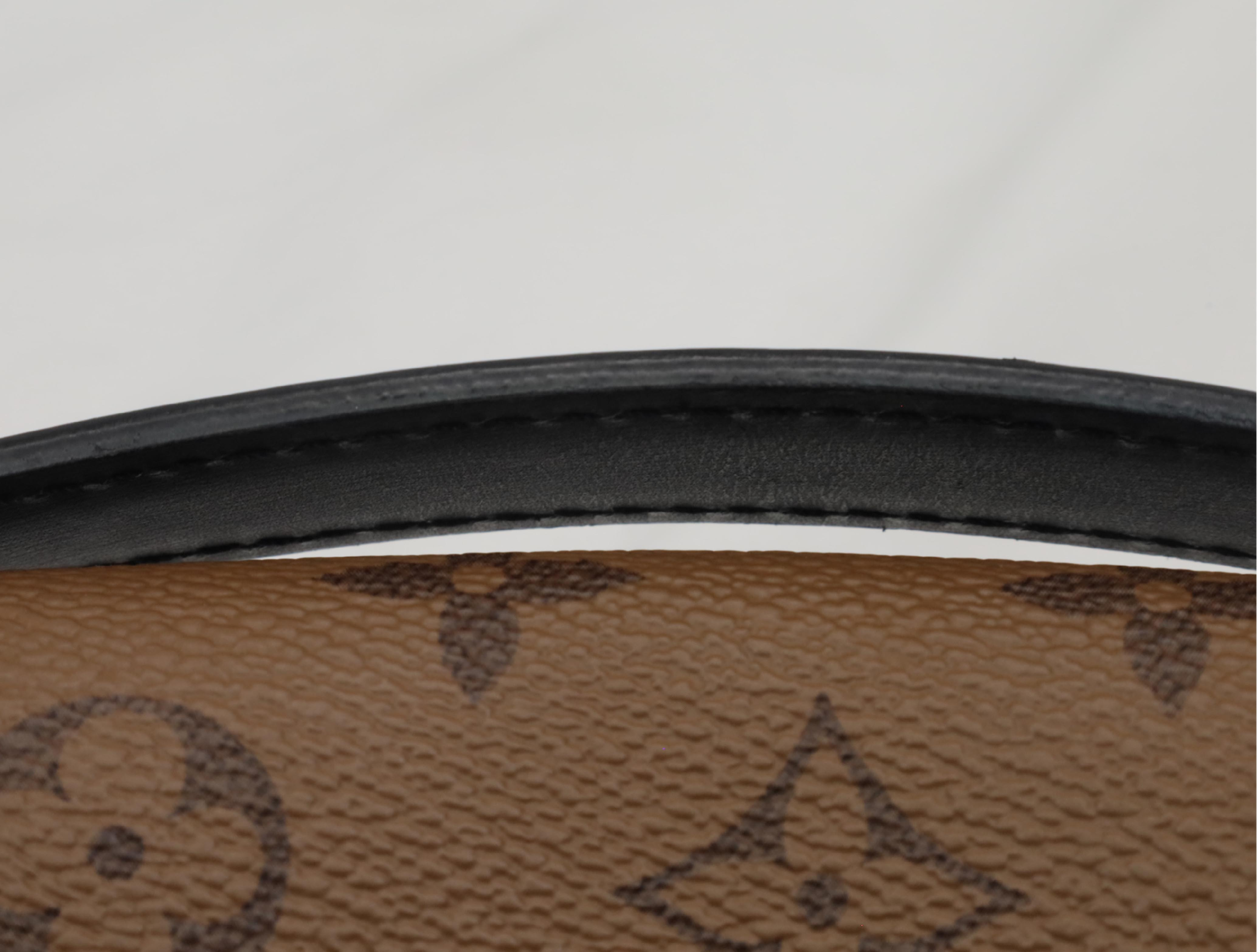 Pochette Metis MM M44876 Shoulder Bag — view 4