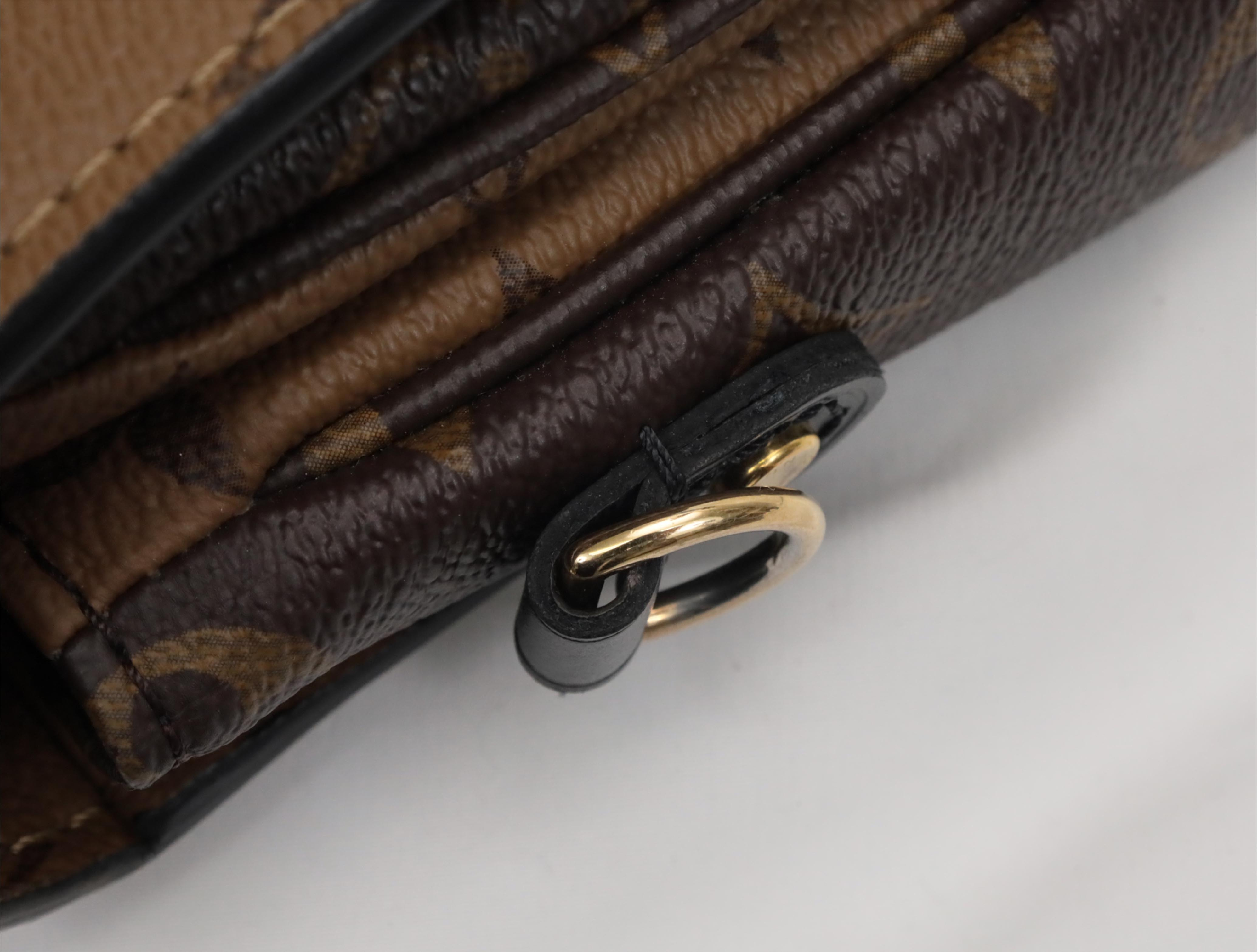 Pochette Metis MM M44876 Shoulder Bag — view 10