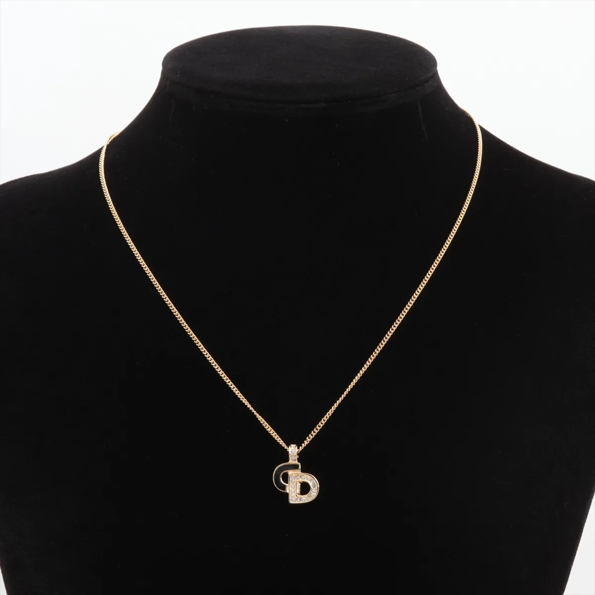 CD logo necklace, GP x rhinestone, black x gold. Shows — view 5
