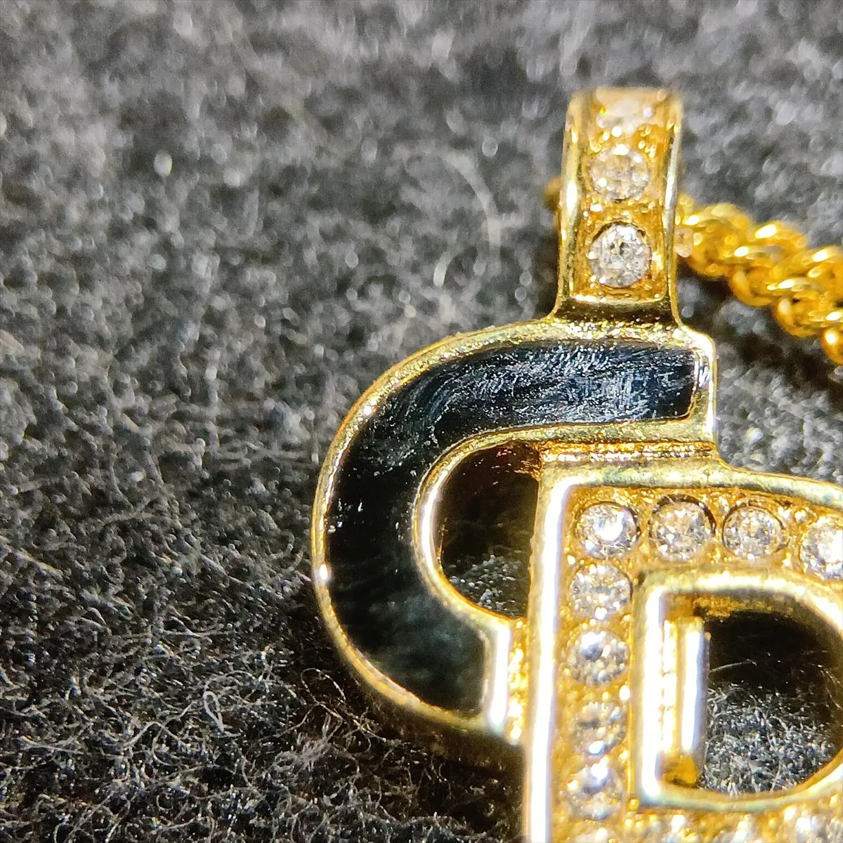 CD logo necklace, GP x rhinestone, black x gold. Shows — view 6