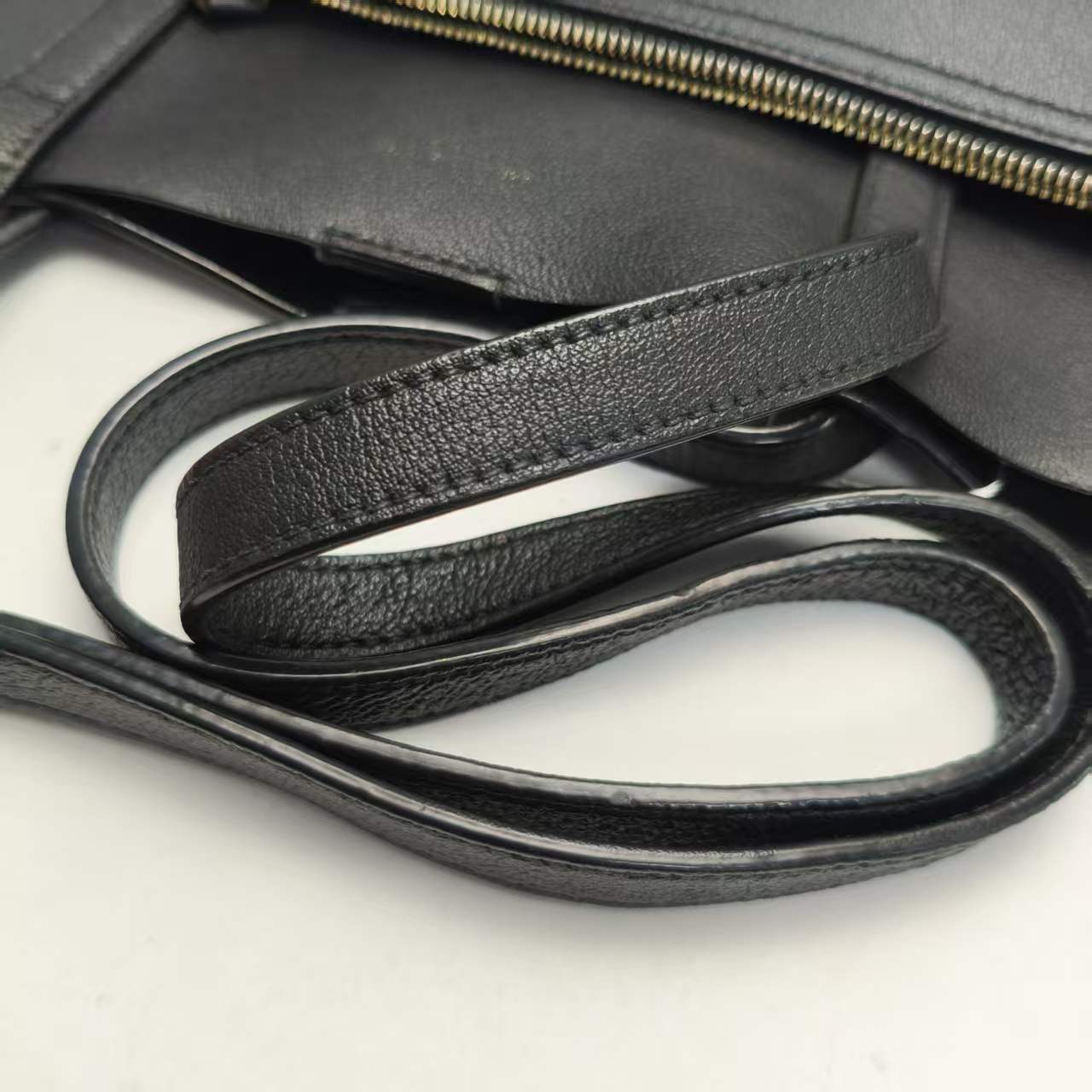【*Shipped from: China*】Yves Saint Laurent Leather Handbag — view 13
