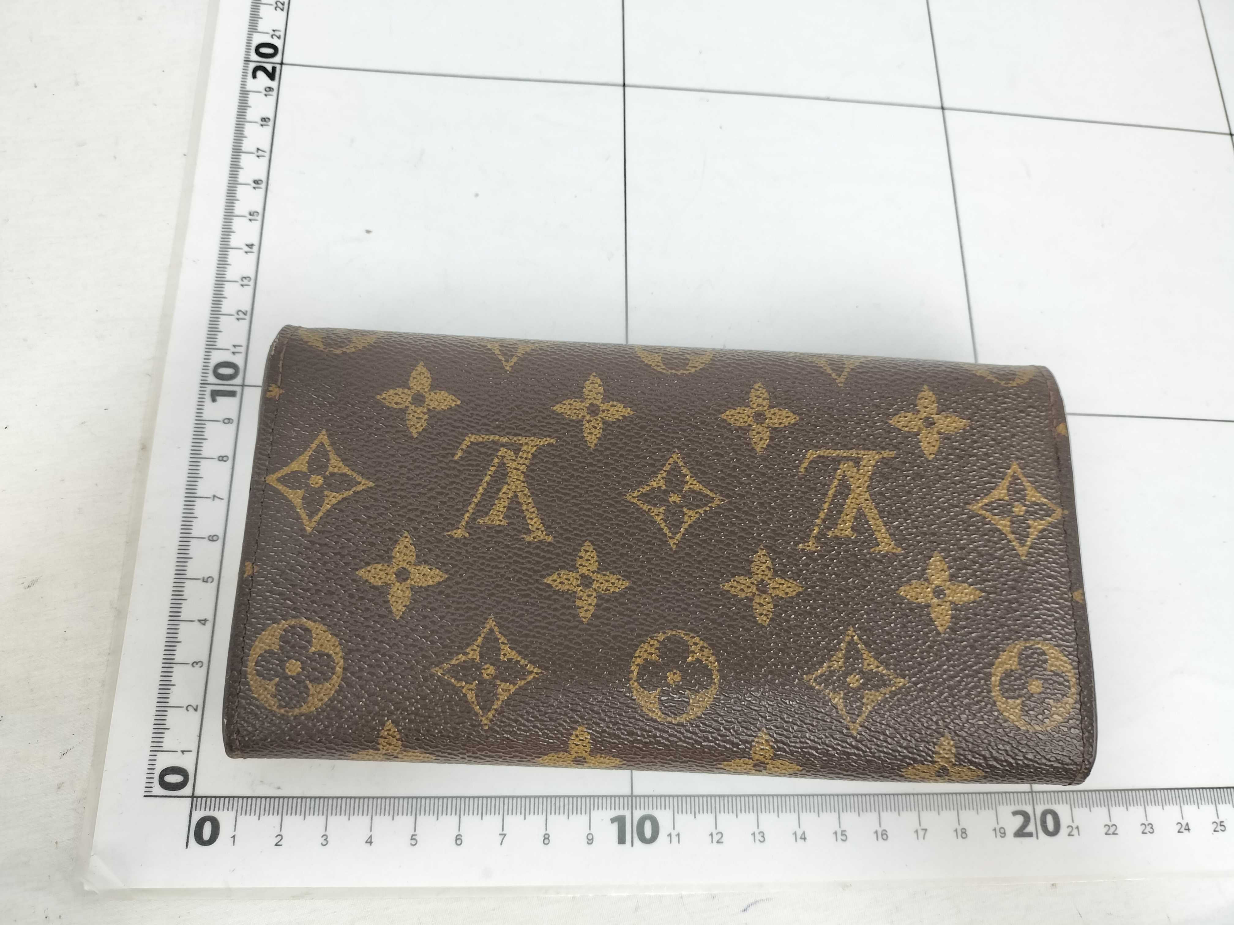 Monogram Louis Vuitton Monogram Portefeuille Sarah Wallet — view 2