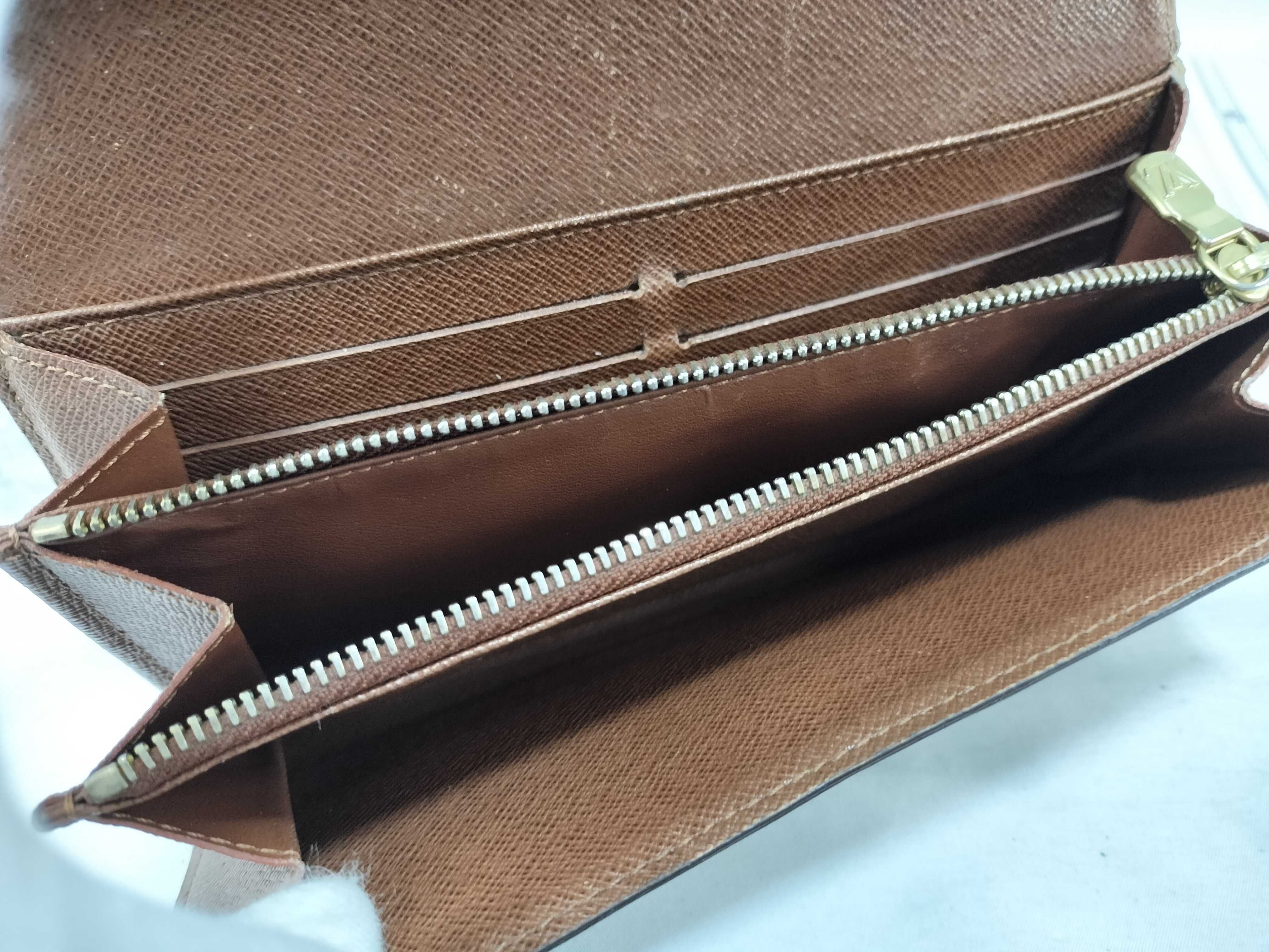 Monogram Louis Vuitton Monogram Portefeuille Sarah Wallet — view 12