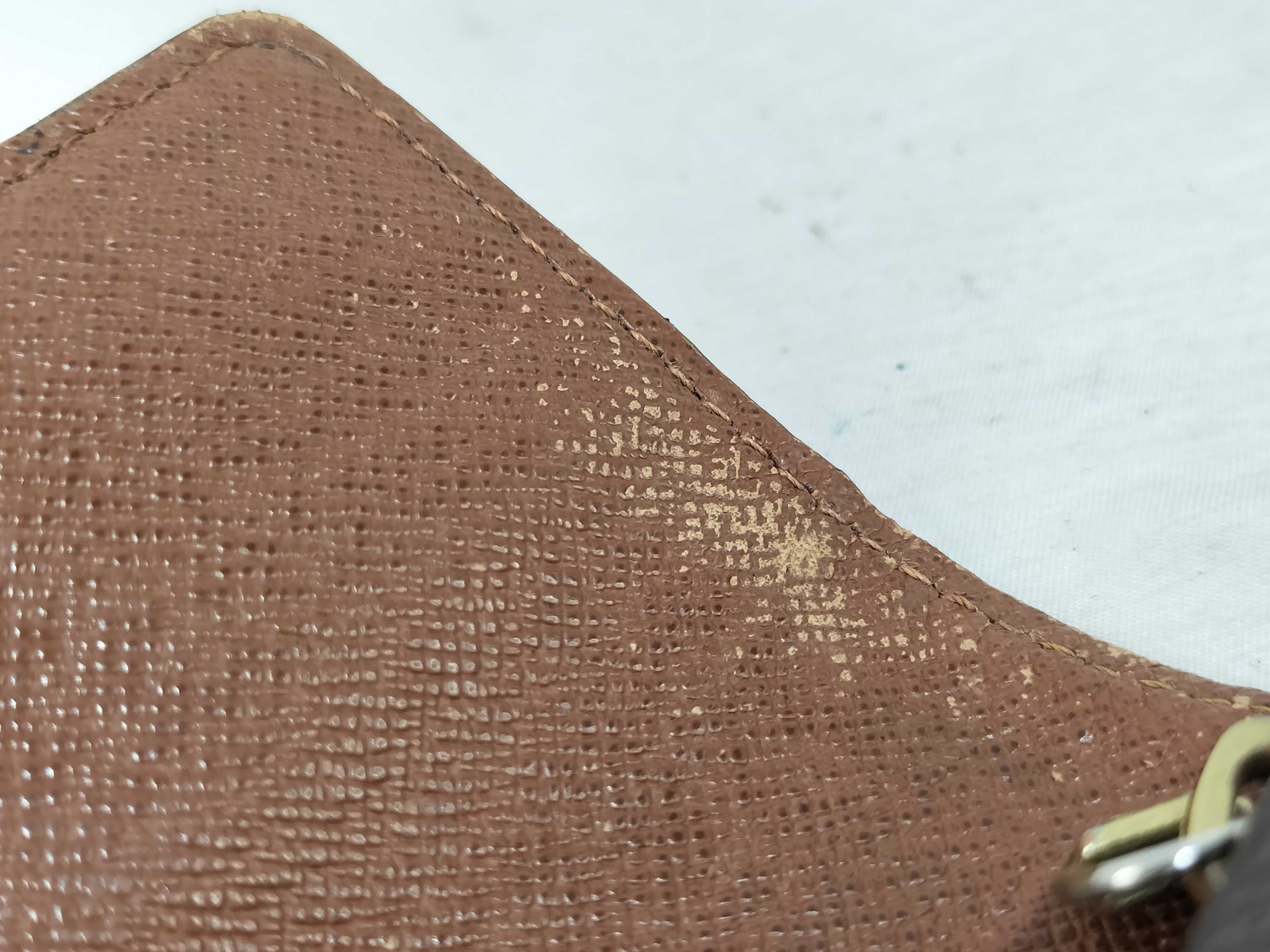 Monogram Louis Vuitton Monogram Portefeuille Sarah Wallet — view 15