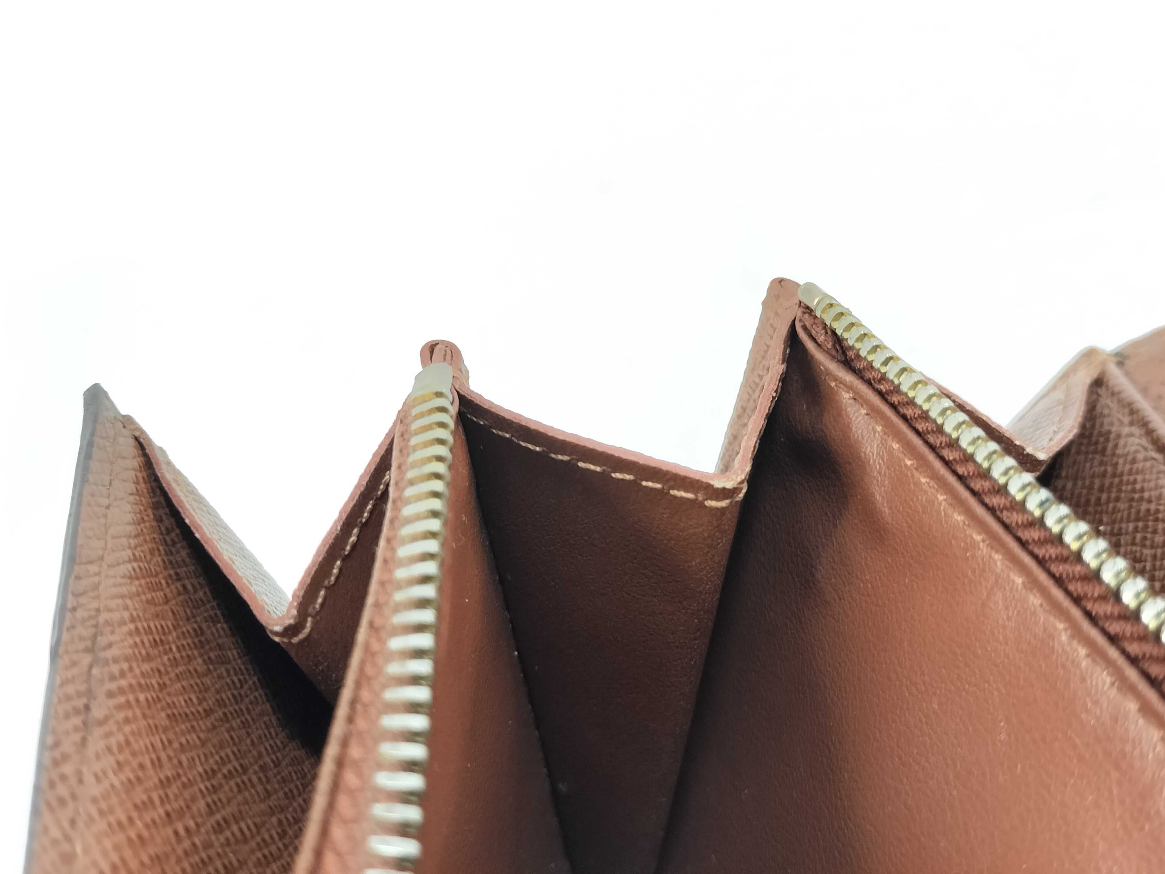 Monogram Louis Vuitton Monogram Portefeuille Sarah Wallet — view 10