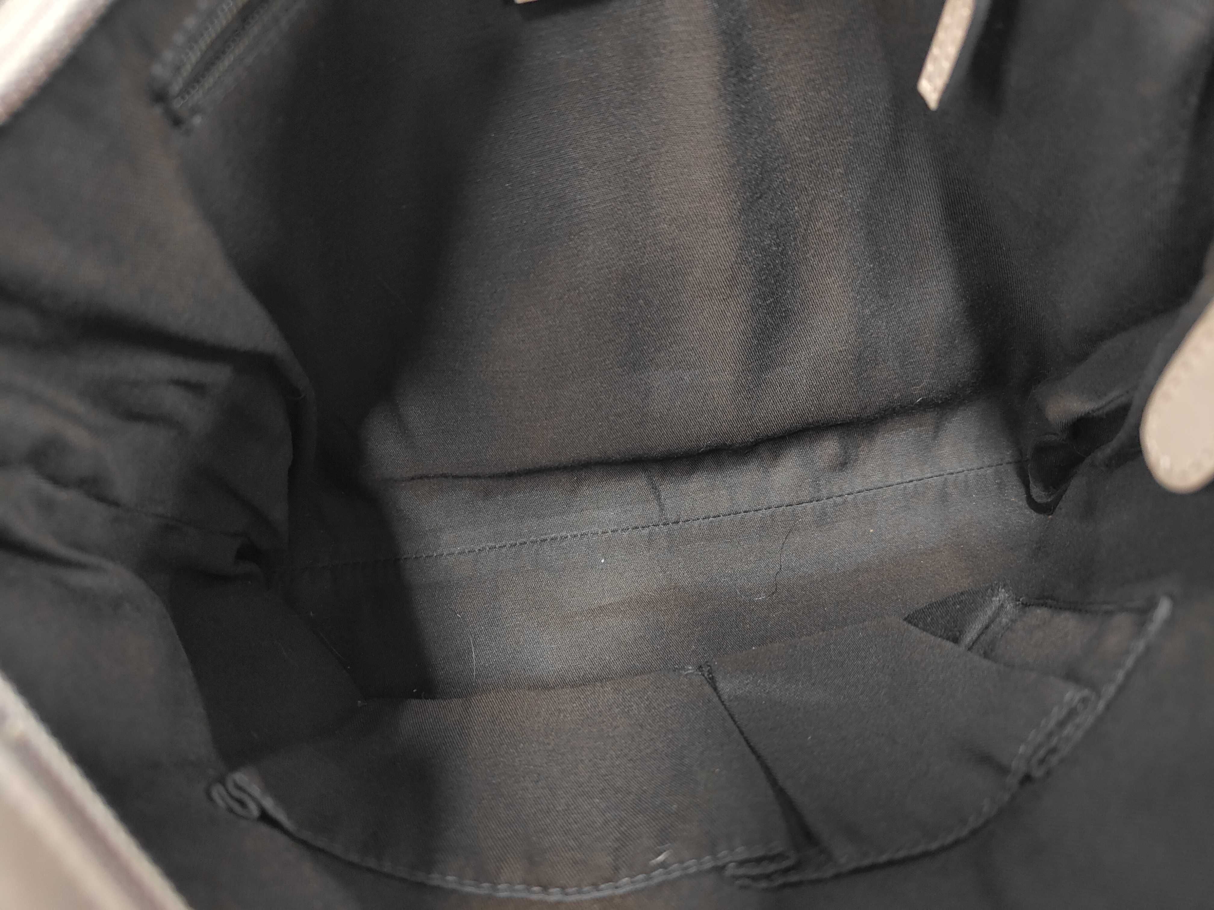 GG Canvas Shoulder Bag — view 8