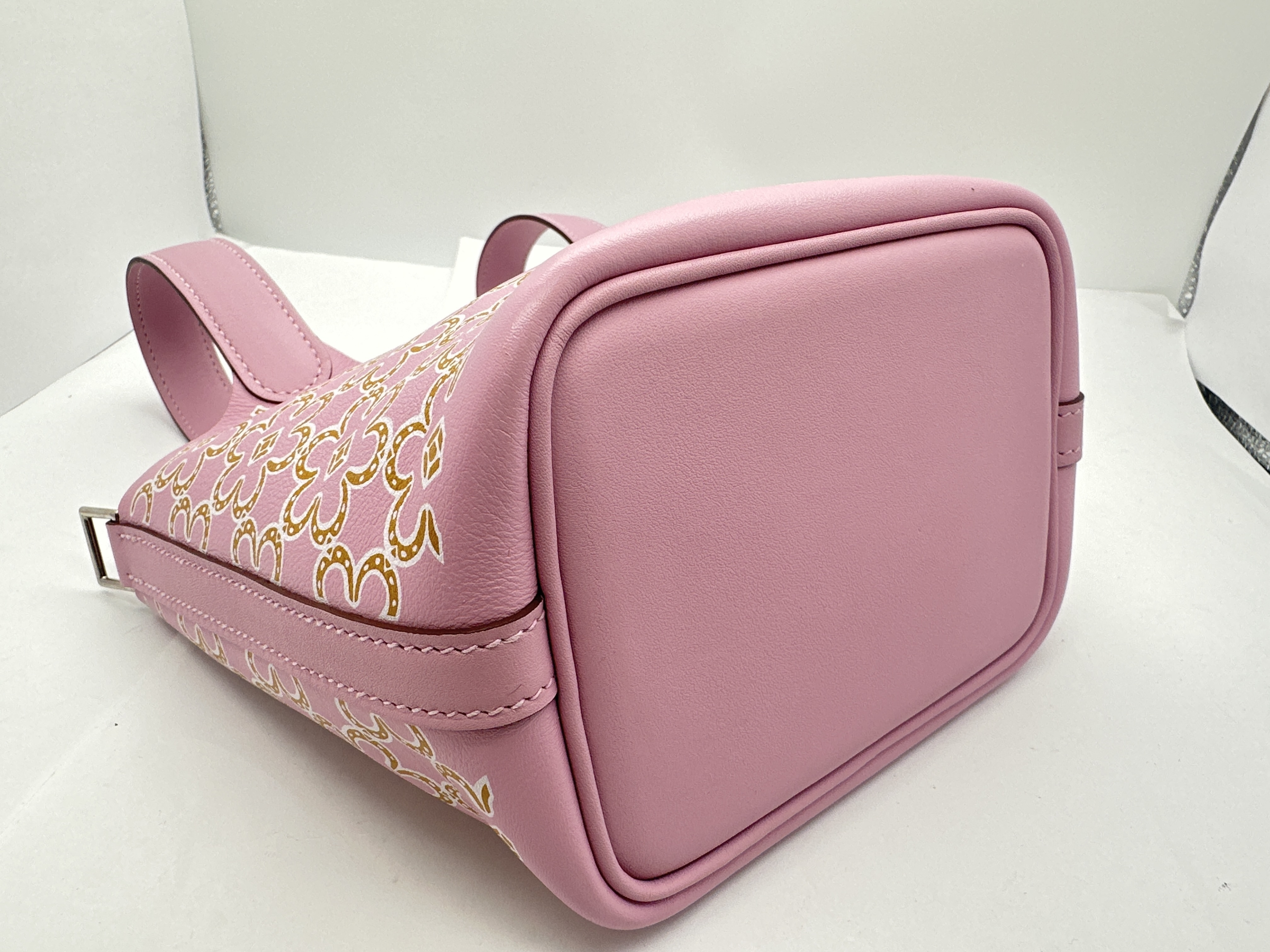 Picotin Lock Micro Lucky Daisy Handbag — view 6