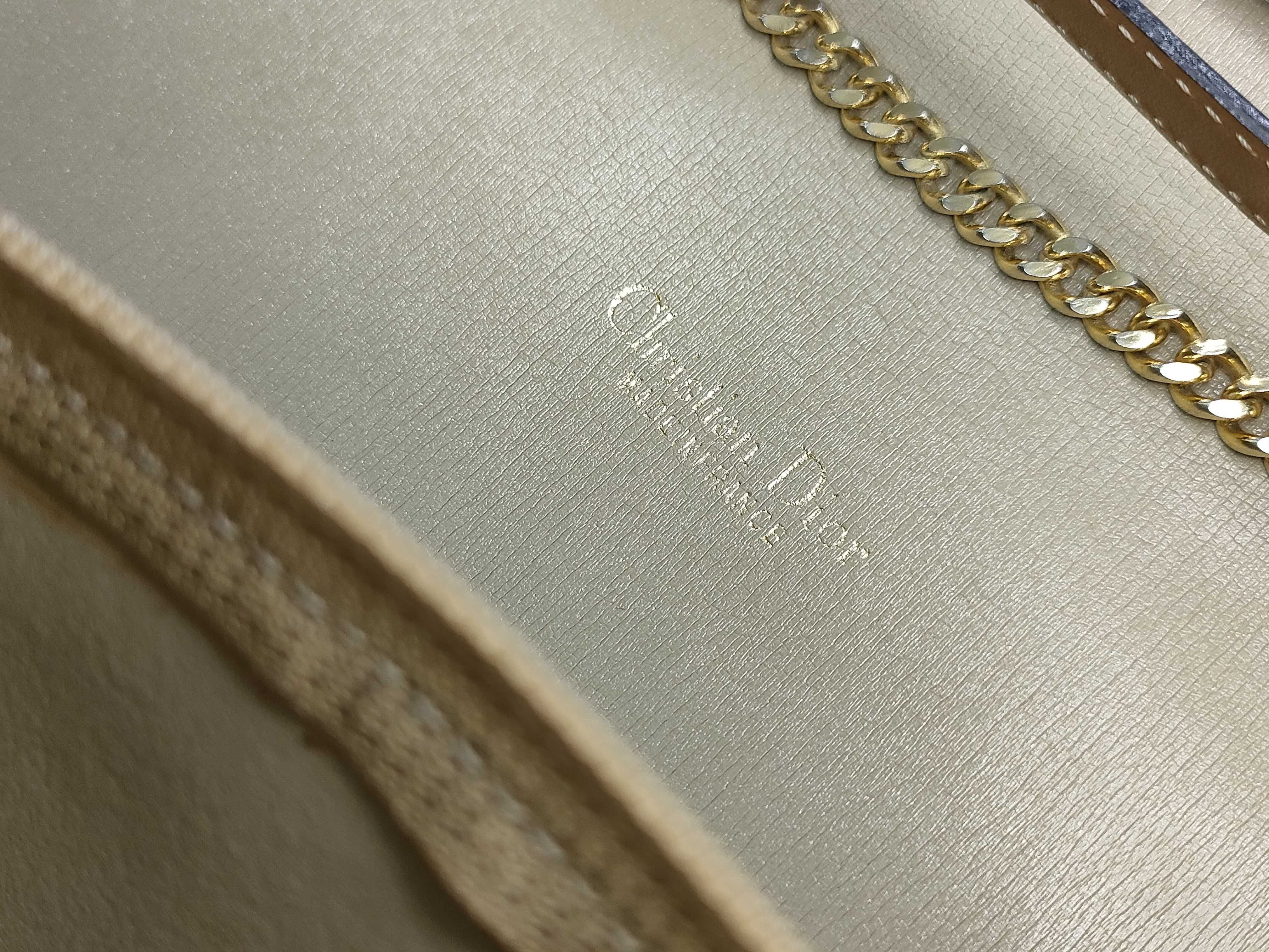 Honeycomb Chain Shoulder Bag — view 12
