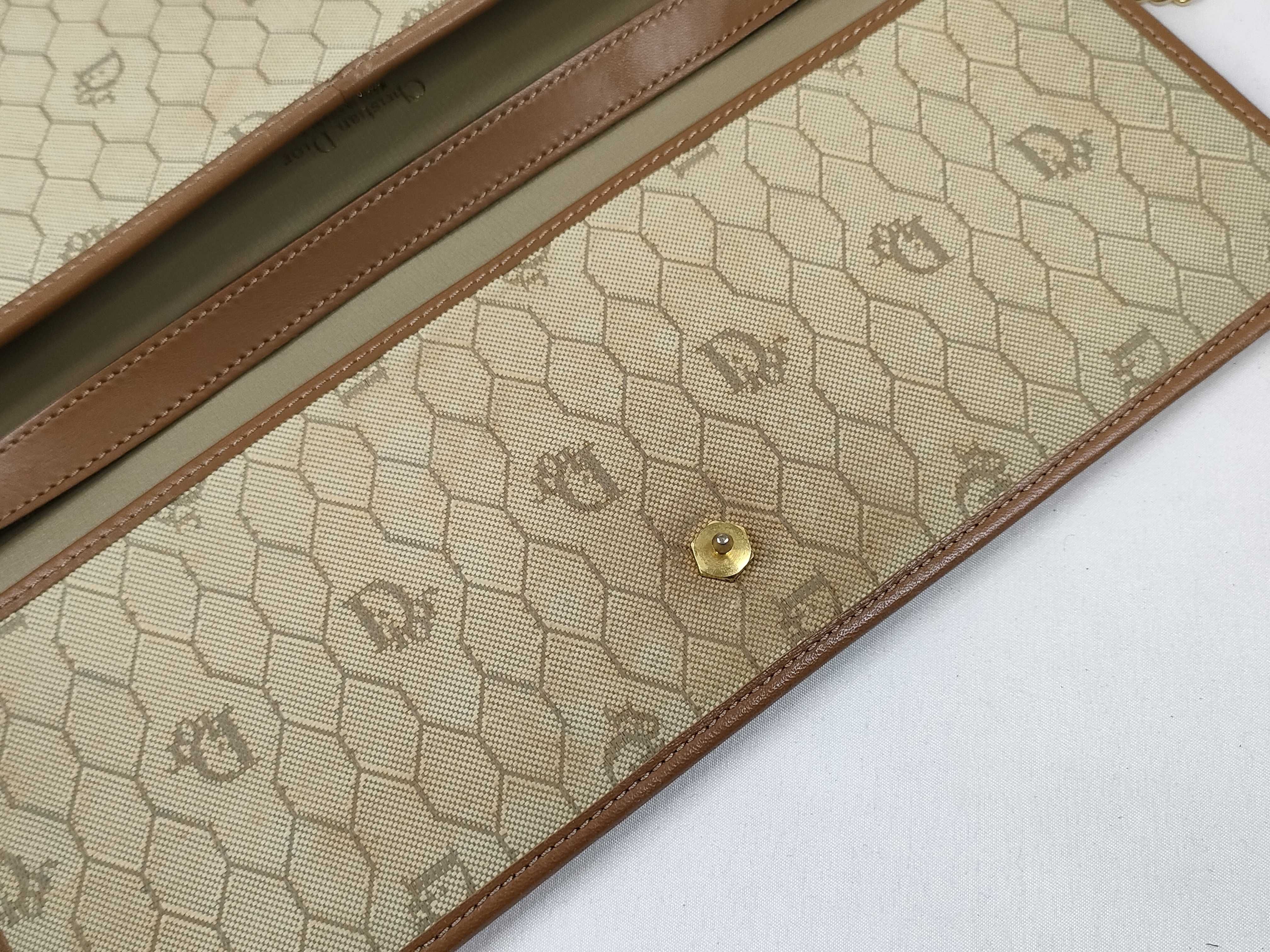 Honeycomb Chain Shoulder Bag — view 15
