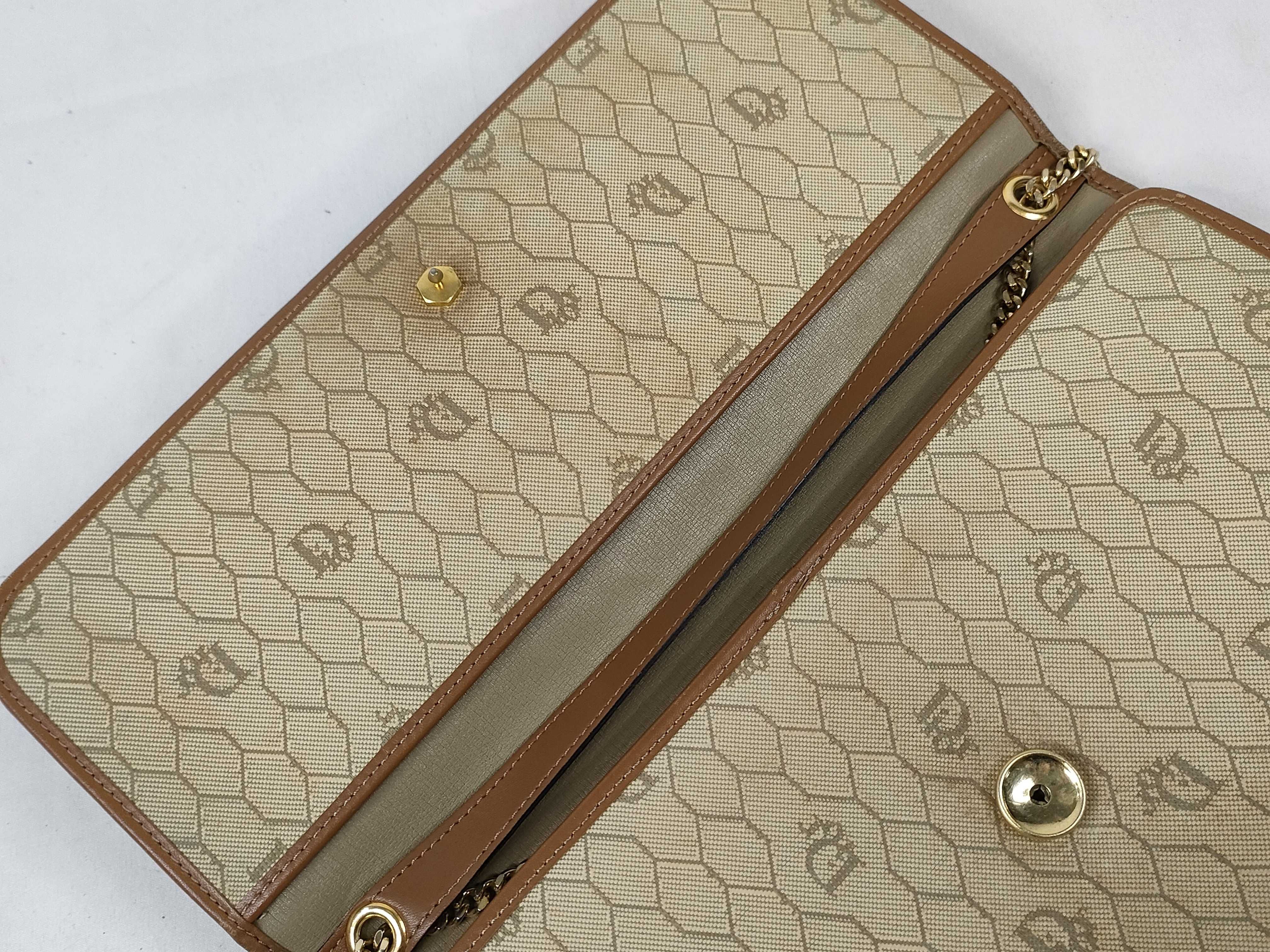 Honeycomb Chain Shoulder Bag — view 8
