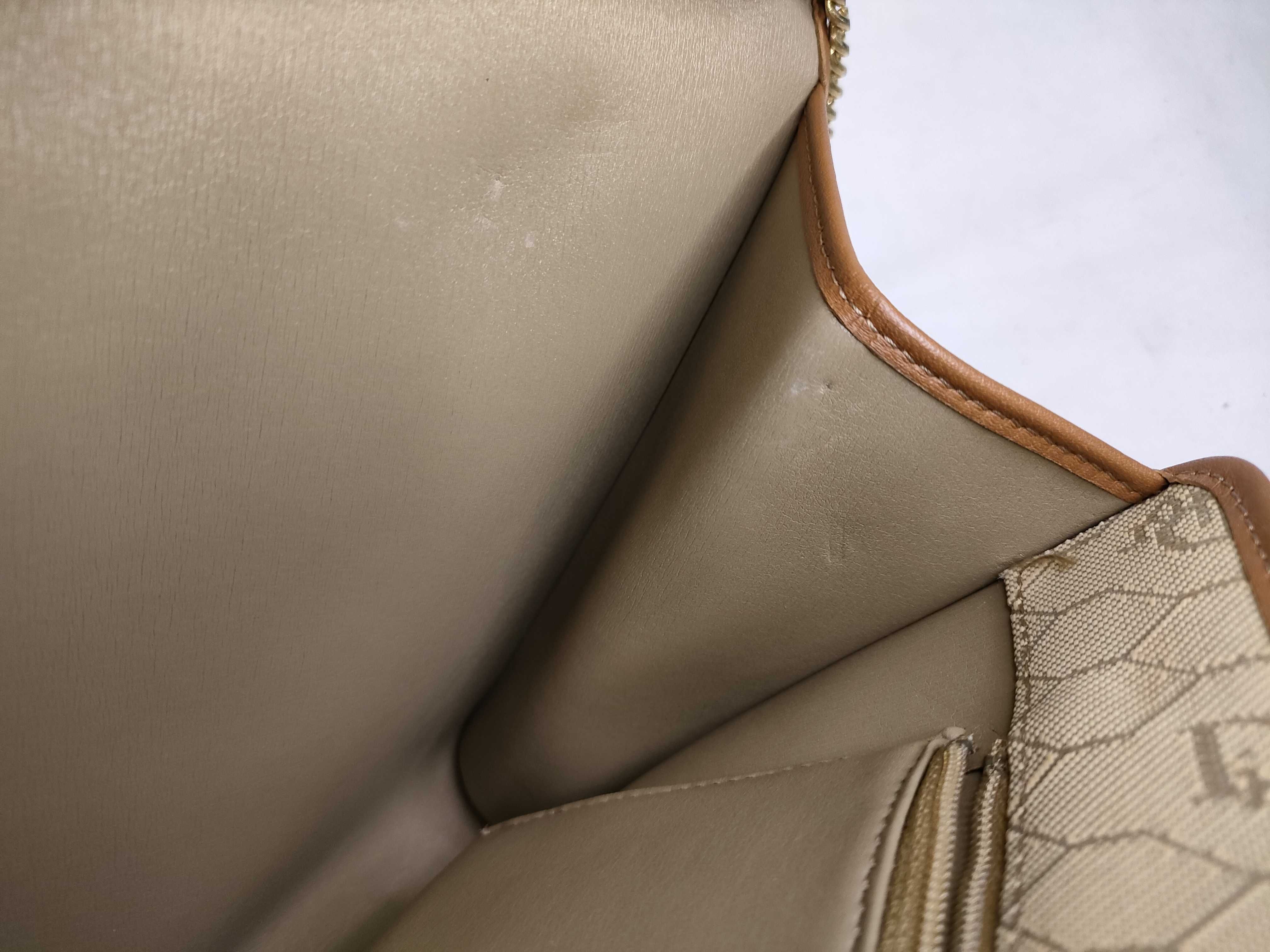 Honeycomb Chain Shoulder Bag — view 9