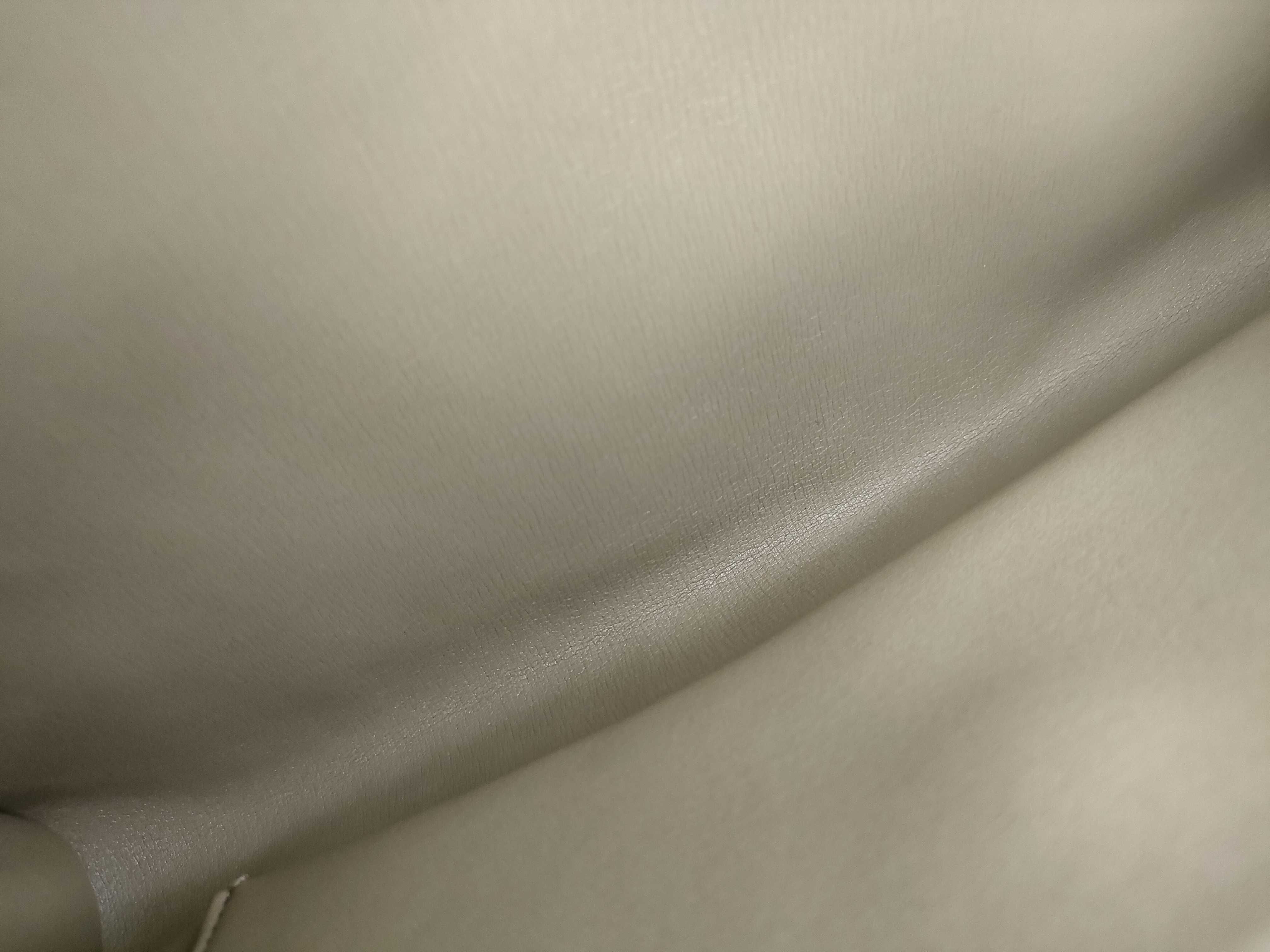 Honeycomb Chain Shoulder Bag — view 10
