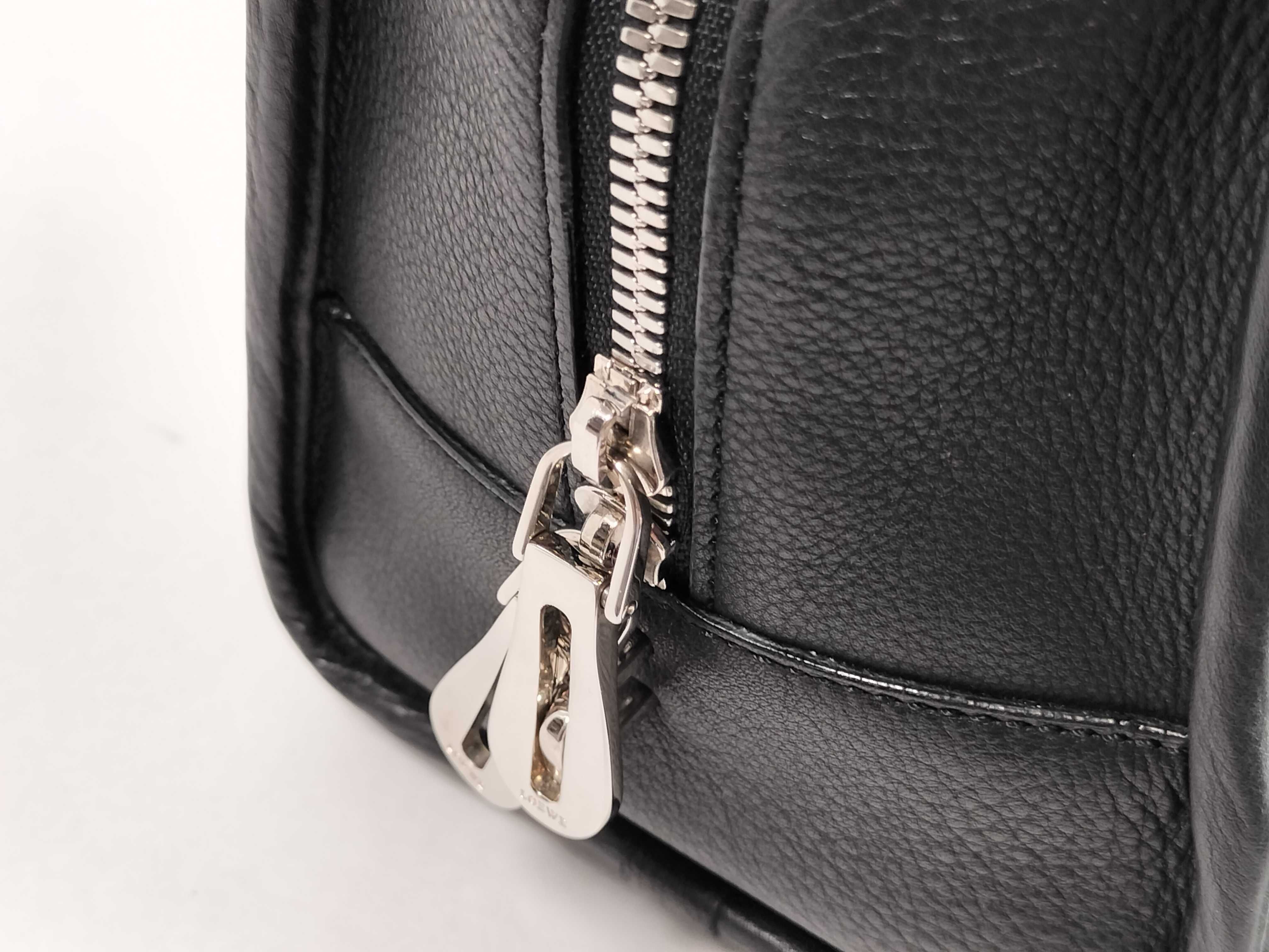 Amazona 28 Leather Handbag, Black — view 9