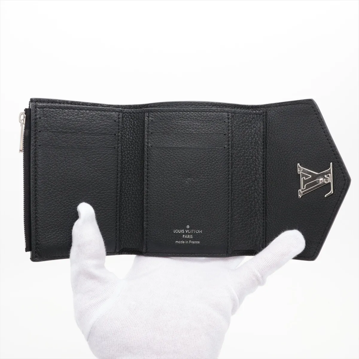 Taurillon Portefeuille MyLockme Compact M62947, serial number unknown, Noir (black) compact wallet — view 4