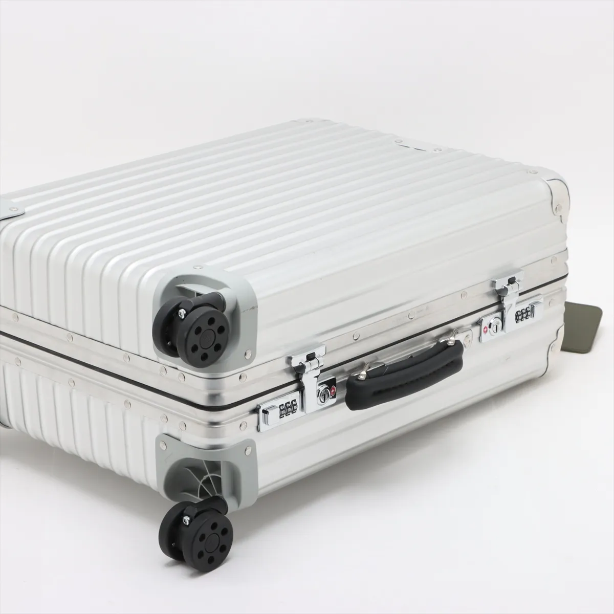 [Individually packaged] Rimowa Classic Flight Aluminum Carry-on Suitcase, Silver, Combination Lock 555 — view 3