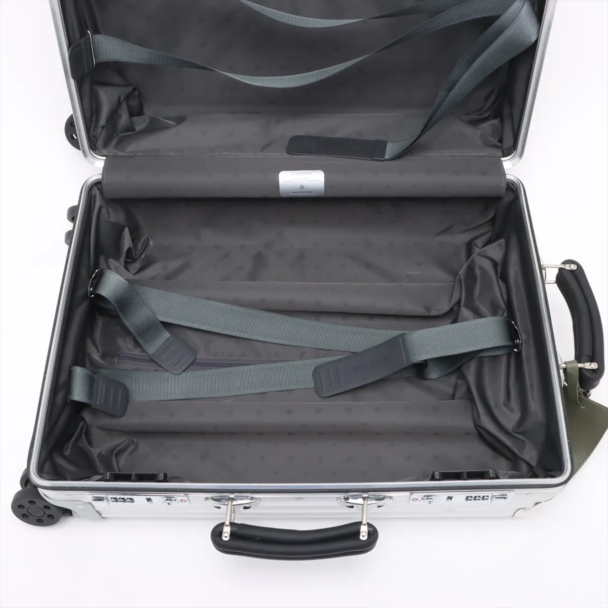 [Individually packaged] Rimowa Classic Flight Aluminum Carry-on Suitcase, Silver, Combination Lock 555 — view 6