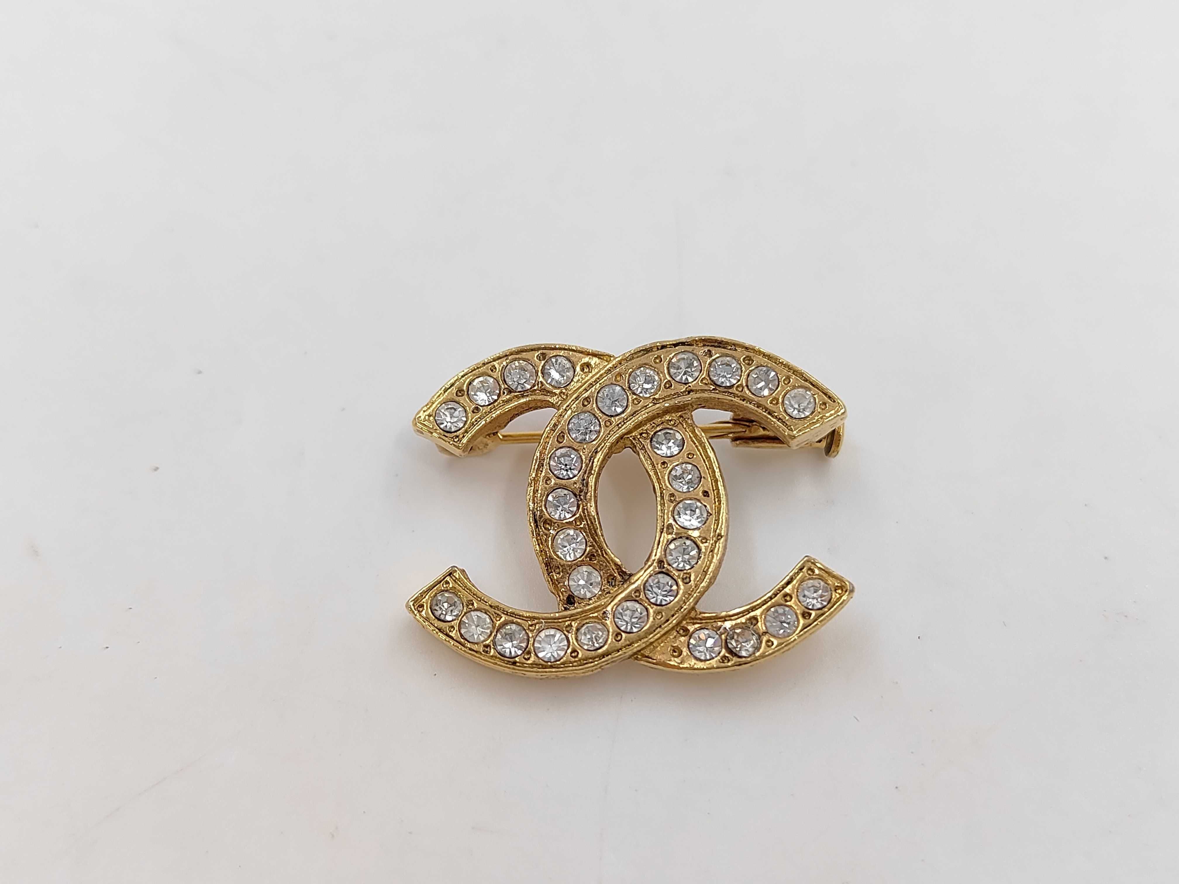 brooch and other brand jewelry brooch