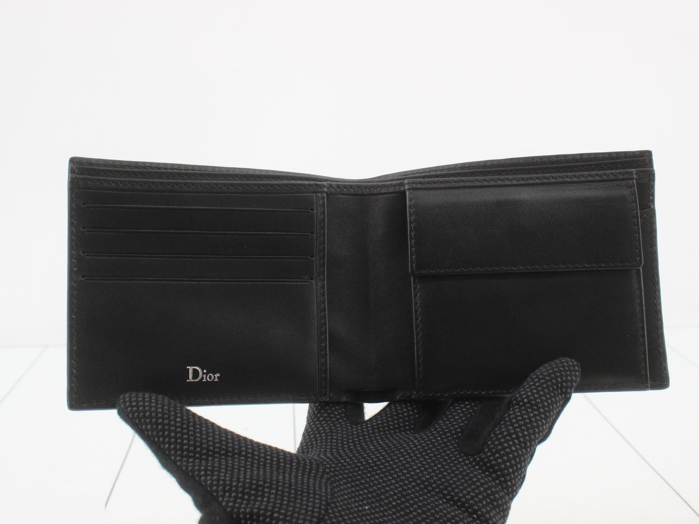 Folding wallet — view 4