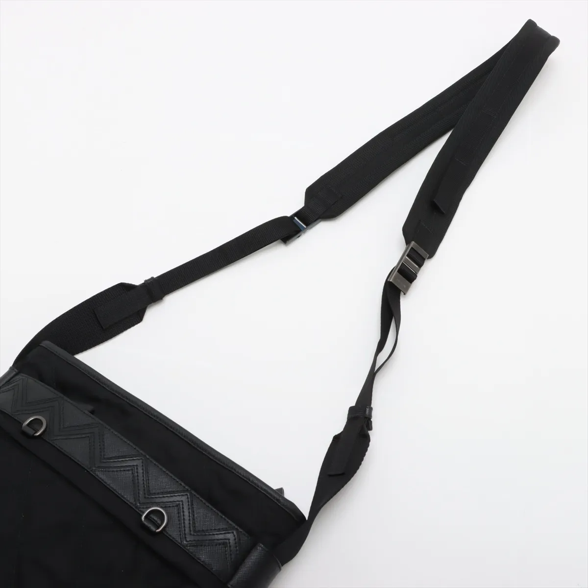 nylon x leather shoulder bag black — view 5