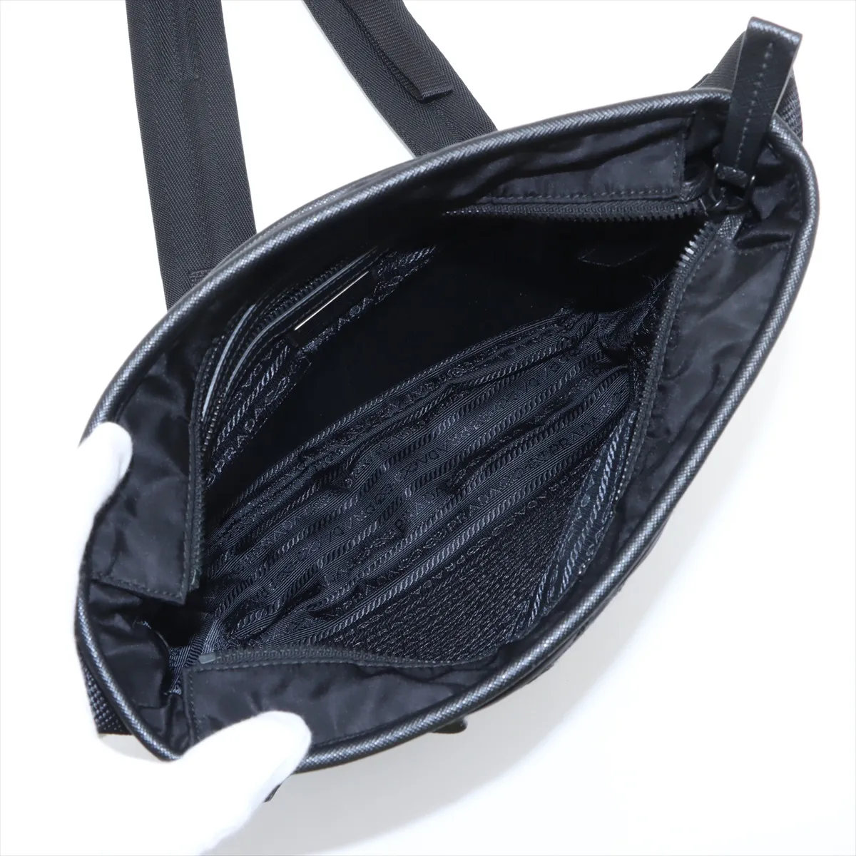 nylon x leather shoulder bag black — view 6