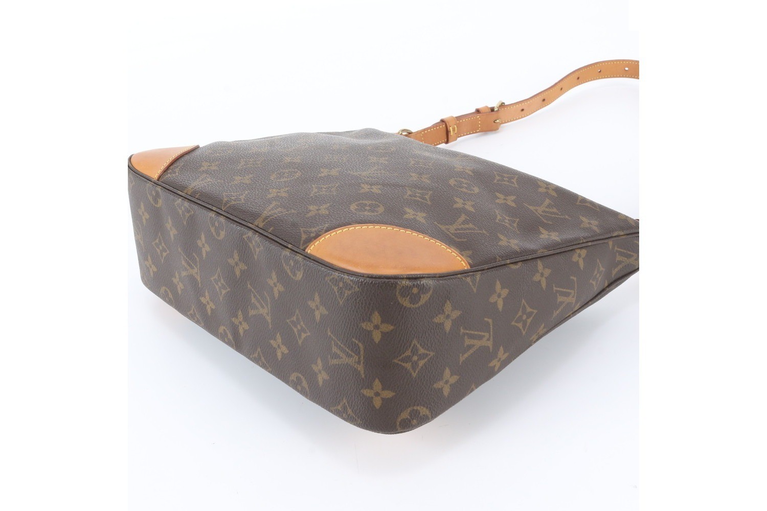 Monogram Boulogne 30 M51265 Leather Shoulder Bag — view 4