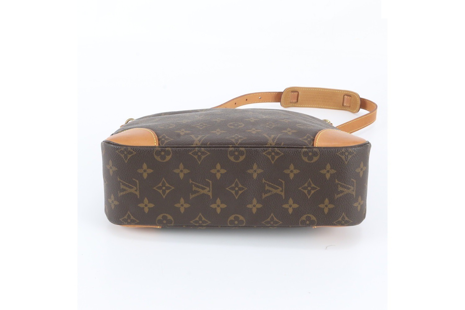 Monogram Boulogne 30 M51265 Leather Shoulder Bag — view 6