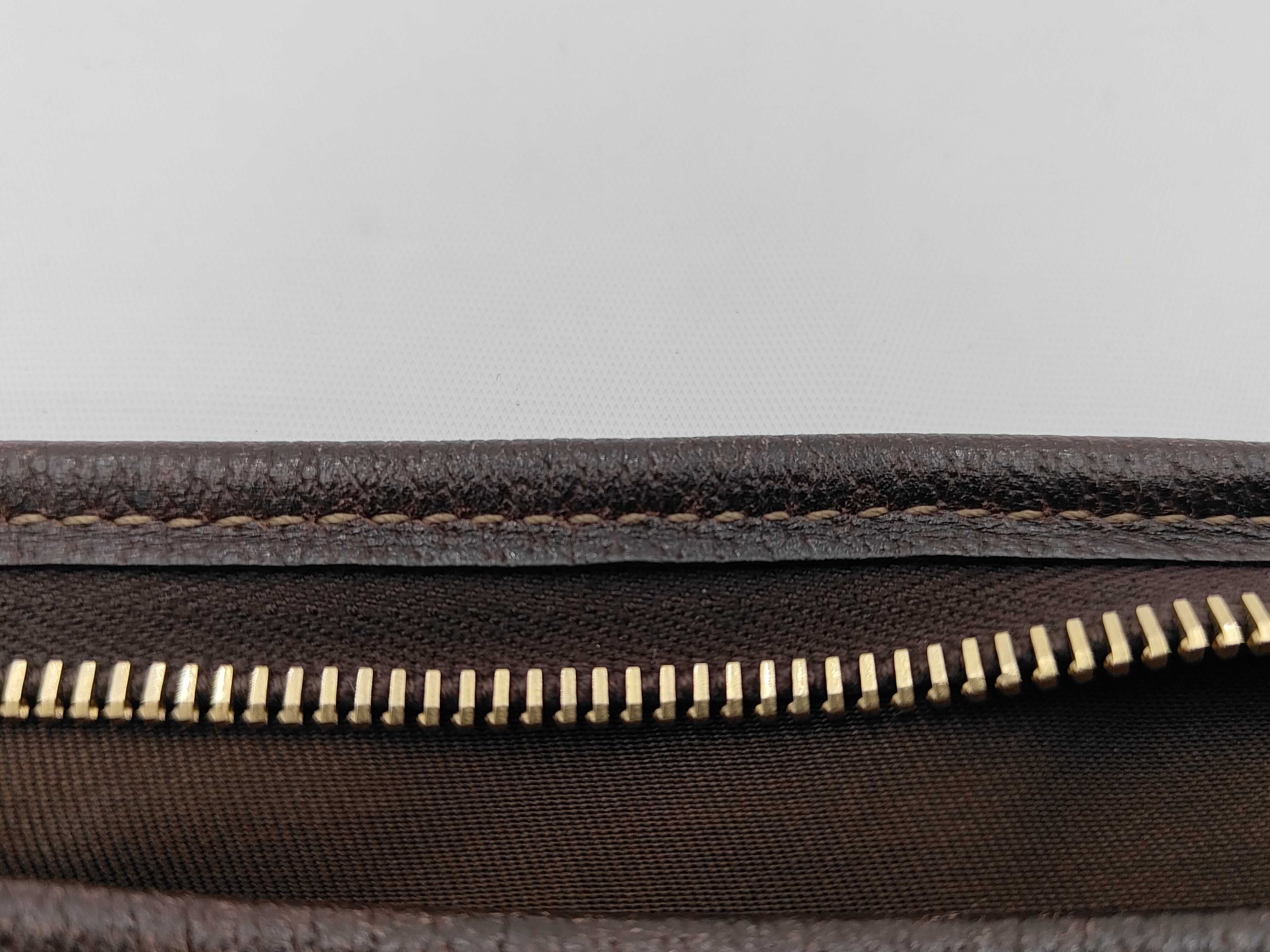 GG Canvas Shoulder Bag — view 13