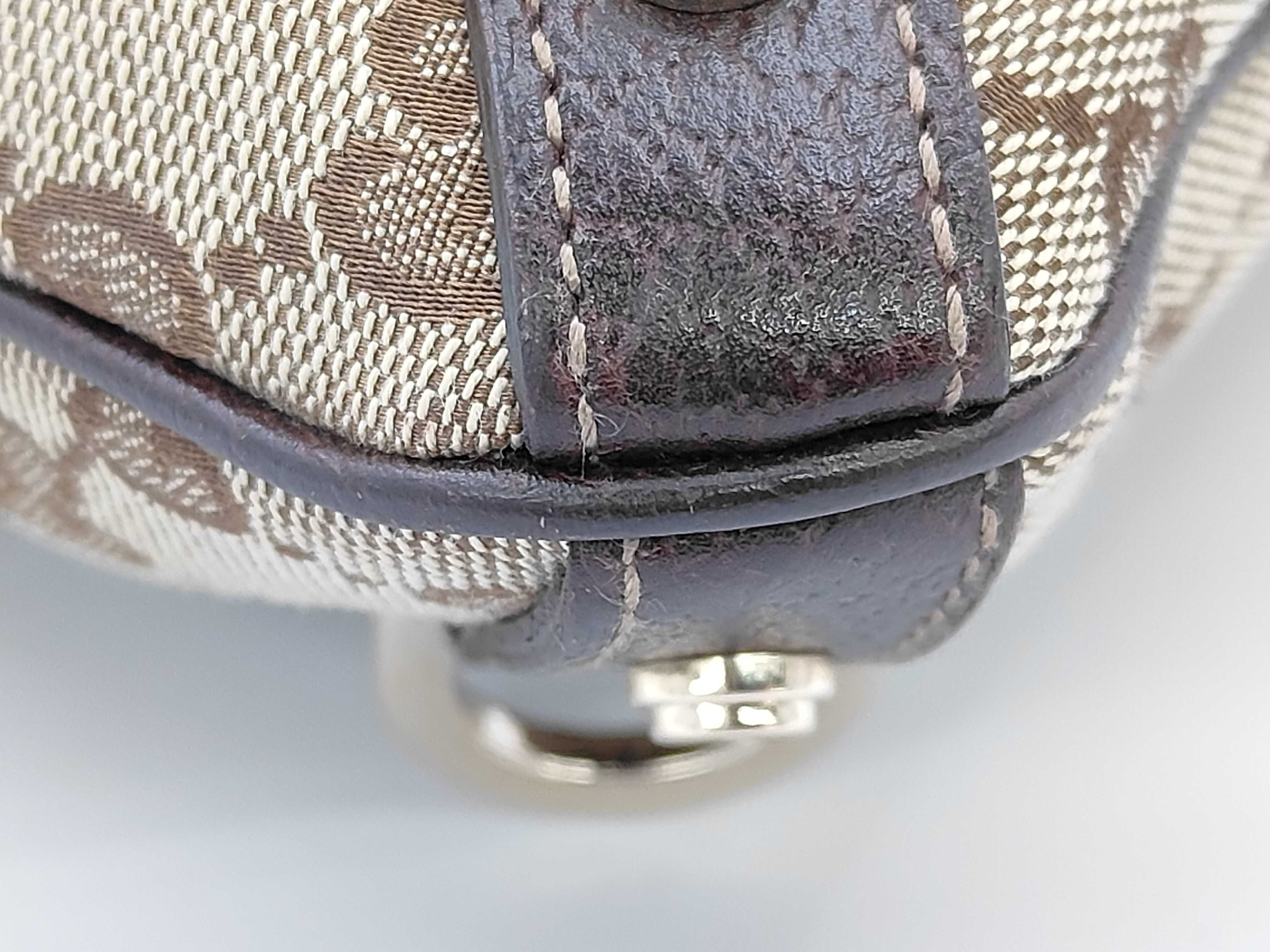 GG Canvas Shoulder Bag — view 6