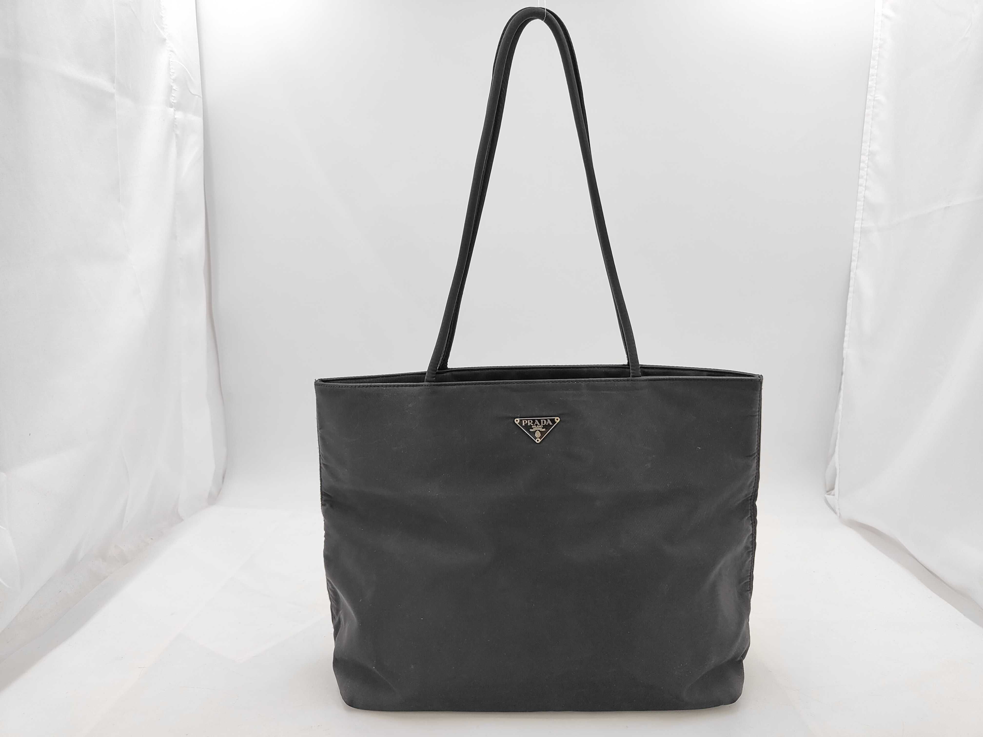 nylon tote bag, black, size W36 (approx.), no white tag.