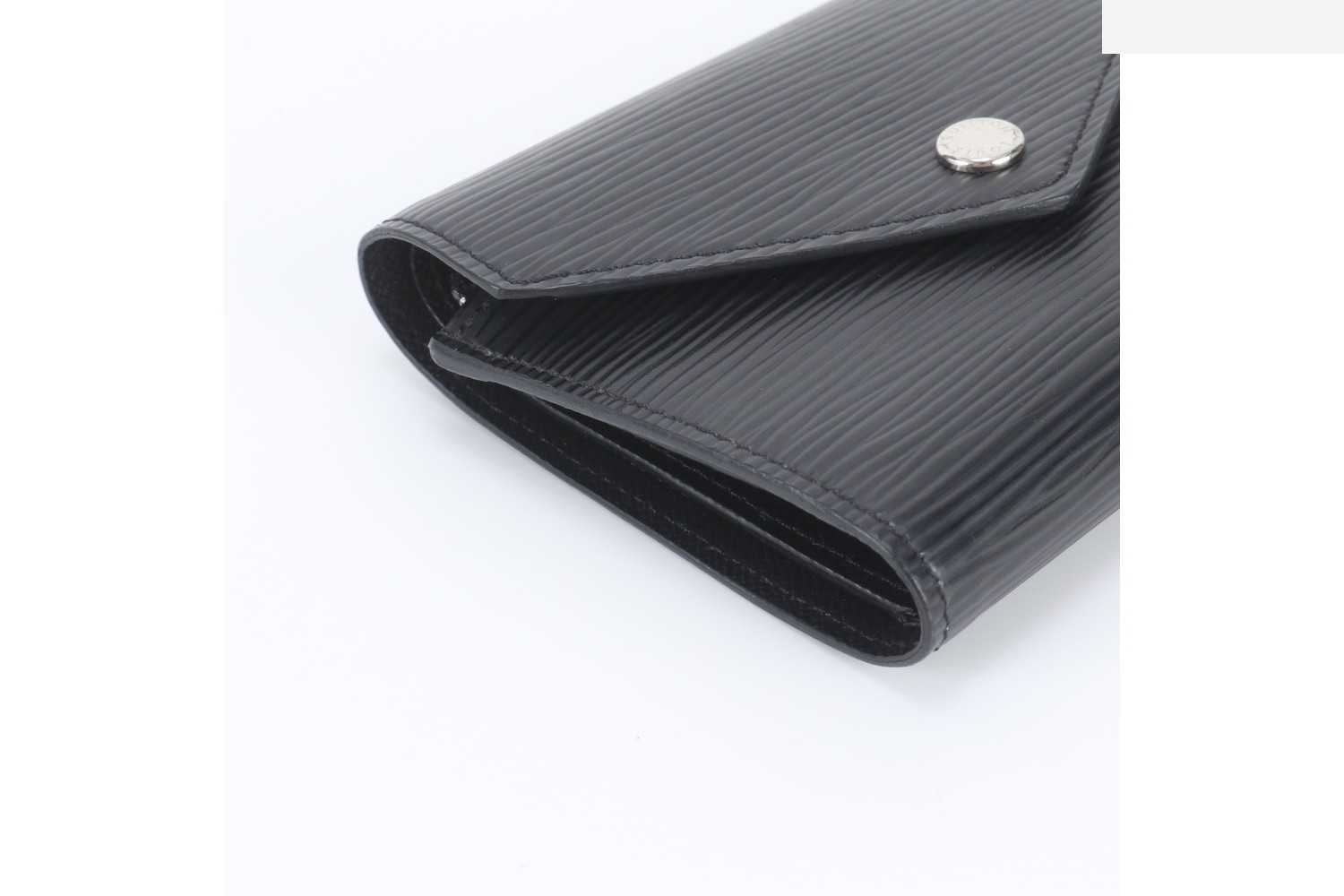 Epi Portefeuille Victorine M62173 Leather Tri-fold Wallet — view 4
