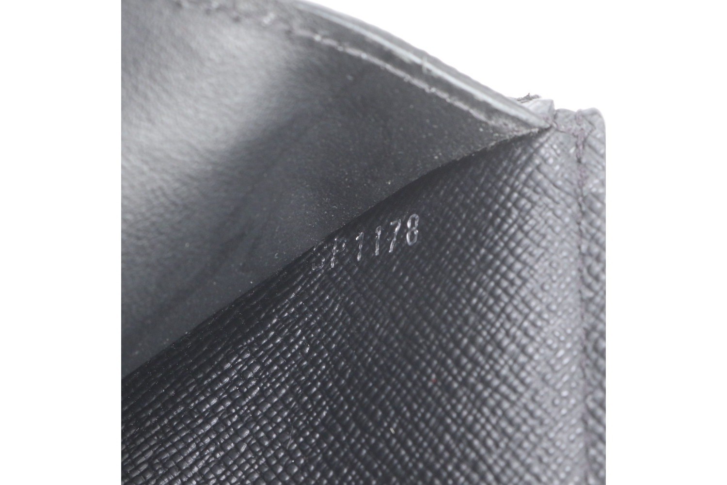 Epi Portefeuille Victorine M62173 Leather Tri-fold Wallet — view 10