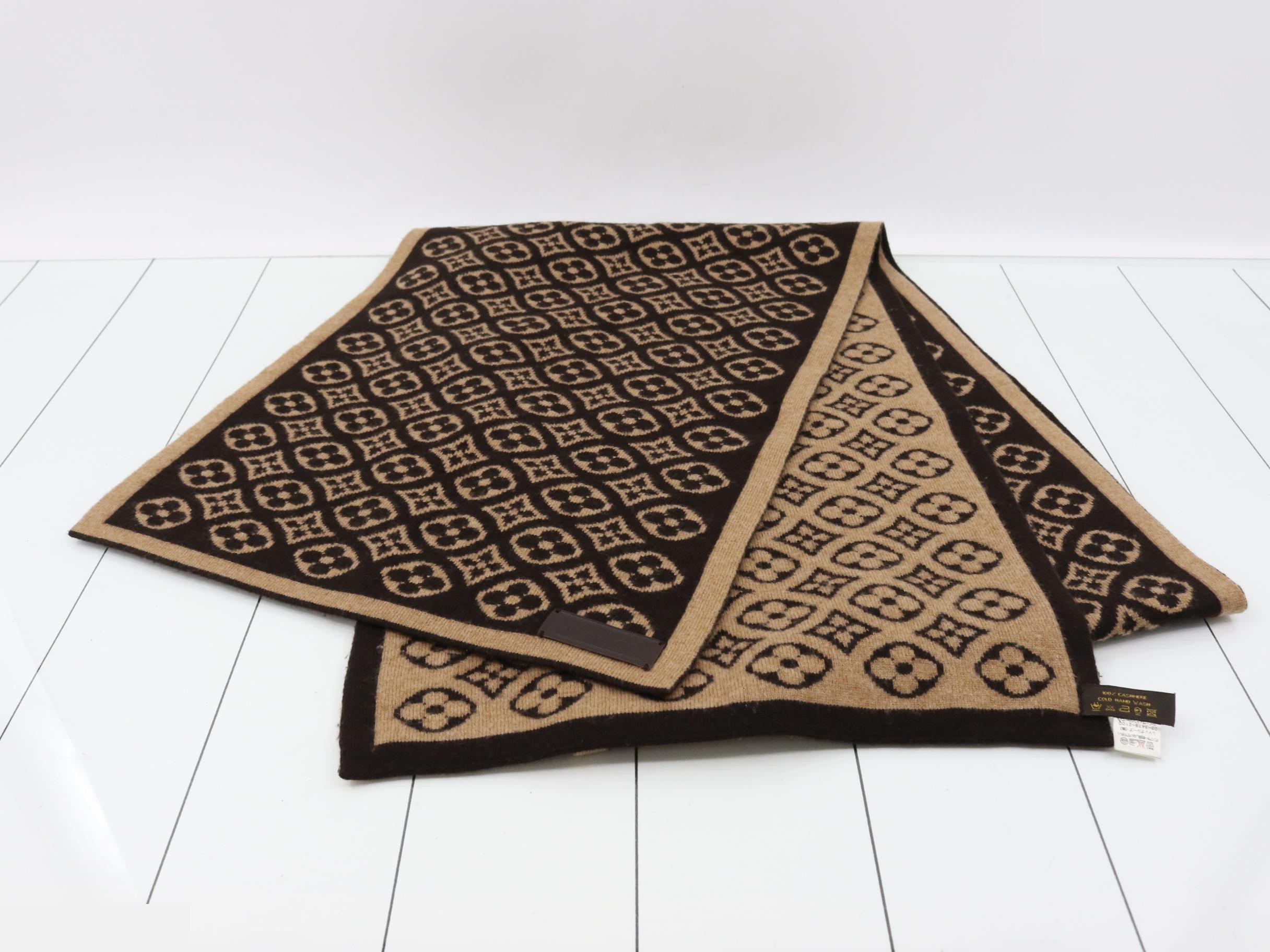 Echarpe Monogram Scarf — view 2