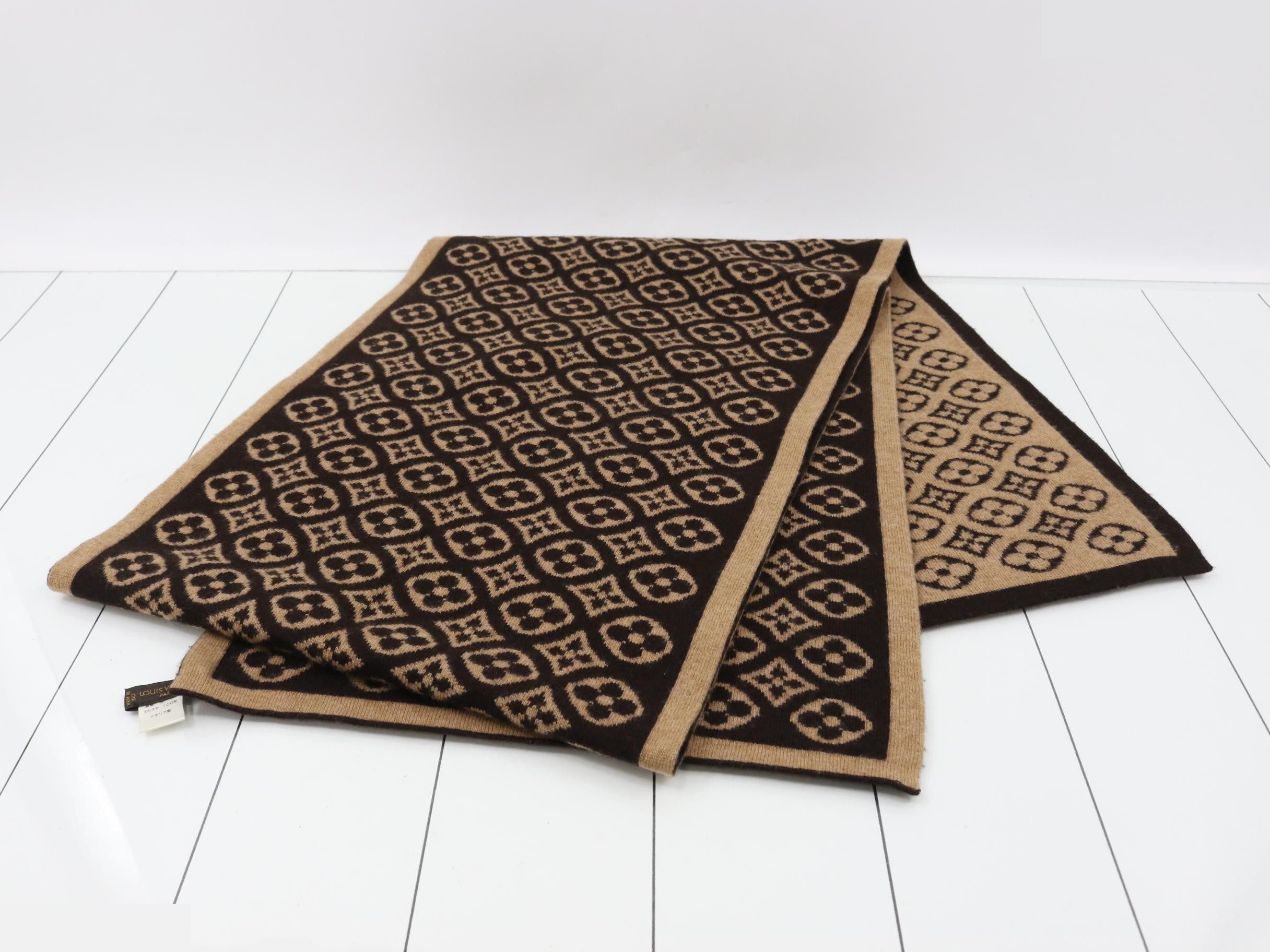 Echarpe Monogram Scarf — view 3