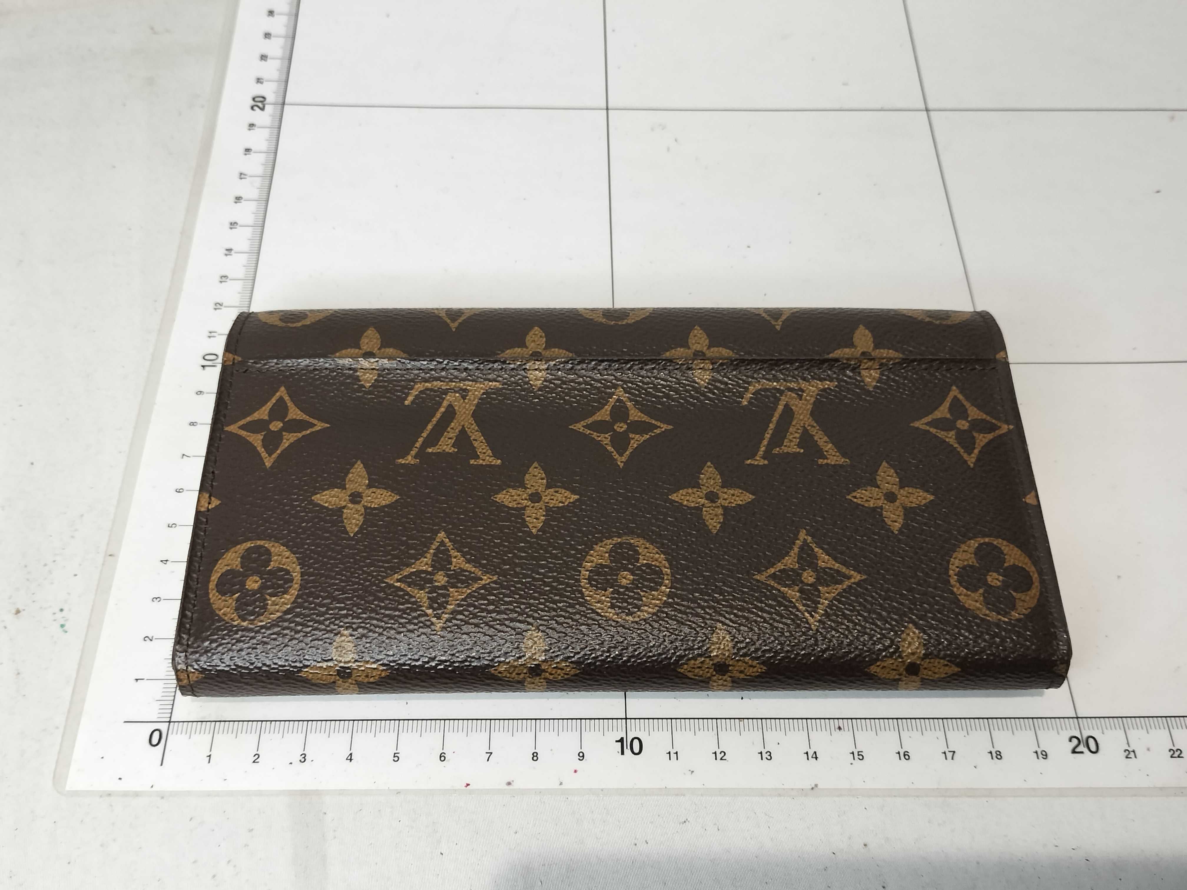 Monogram Portefeuille Sarah Long Wallet — view 2