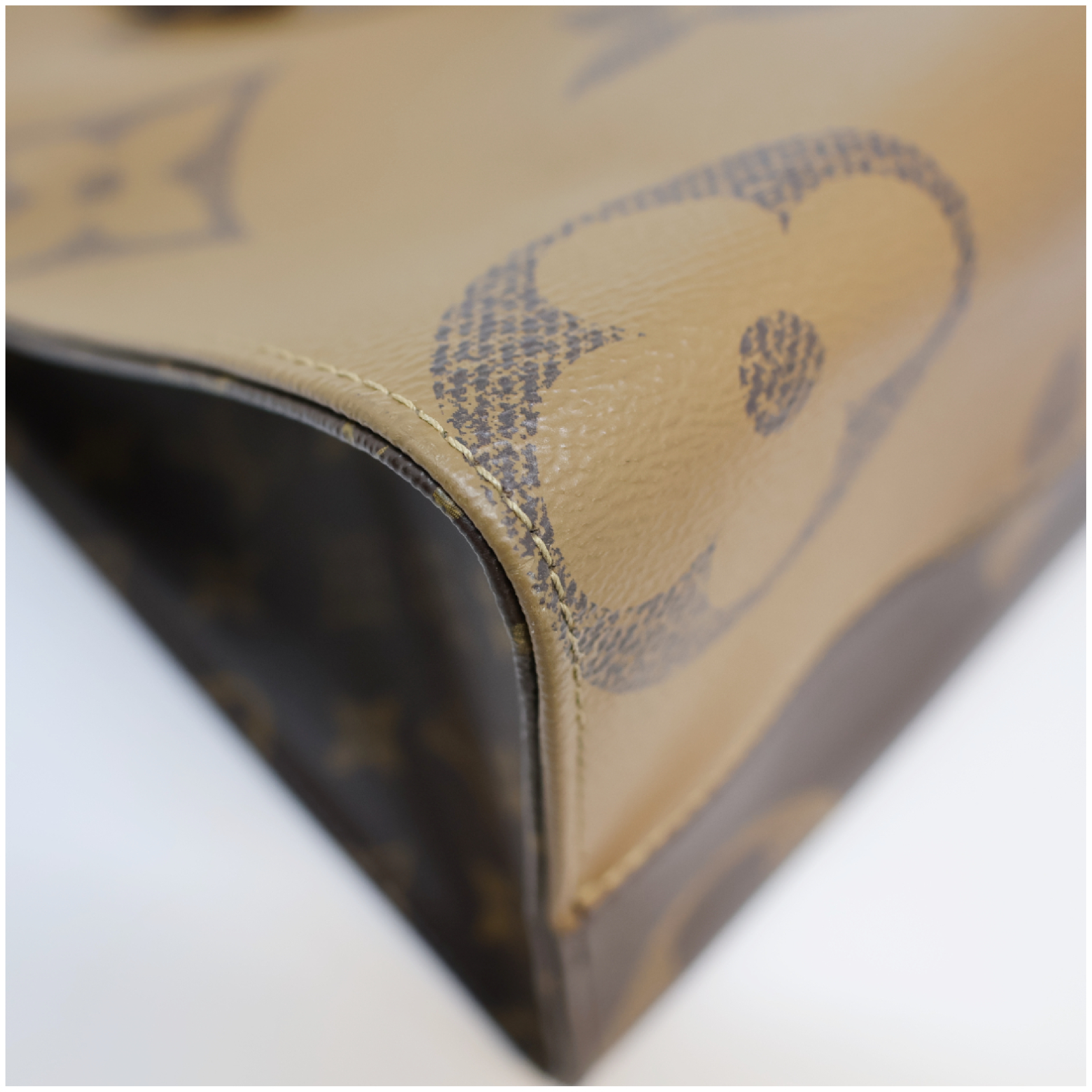 Giant Monogram Reverse OnTheGo MM M45321 RFID Verified Tote Bag Handbag — view 8