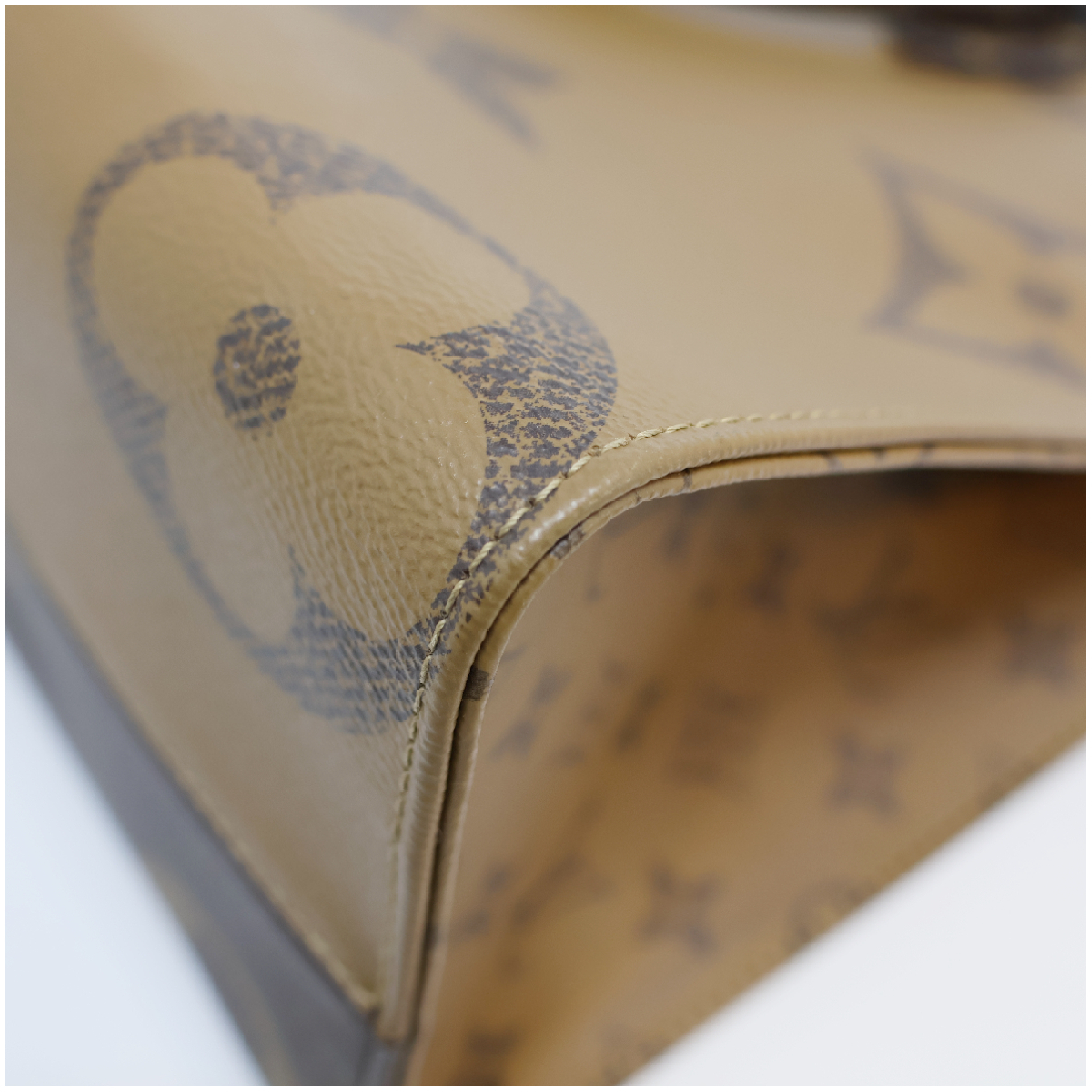 Giant Monogram Reverse OnTheGo MM M45321 RFID Verified Tote Bag Handbag — view 9