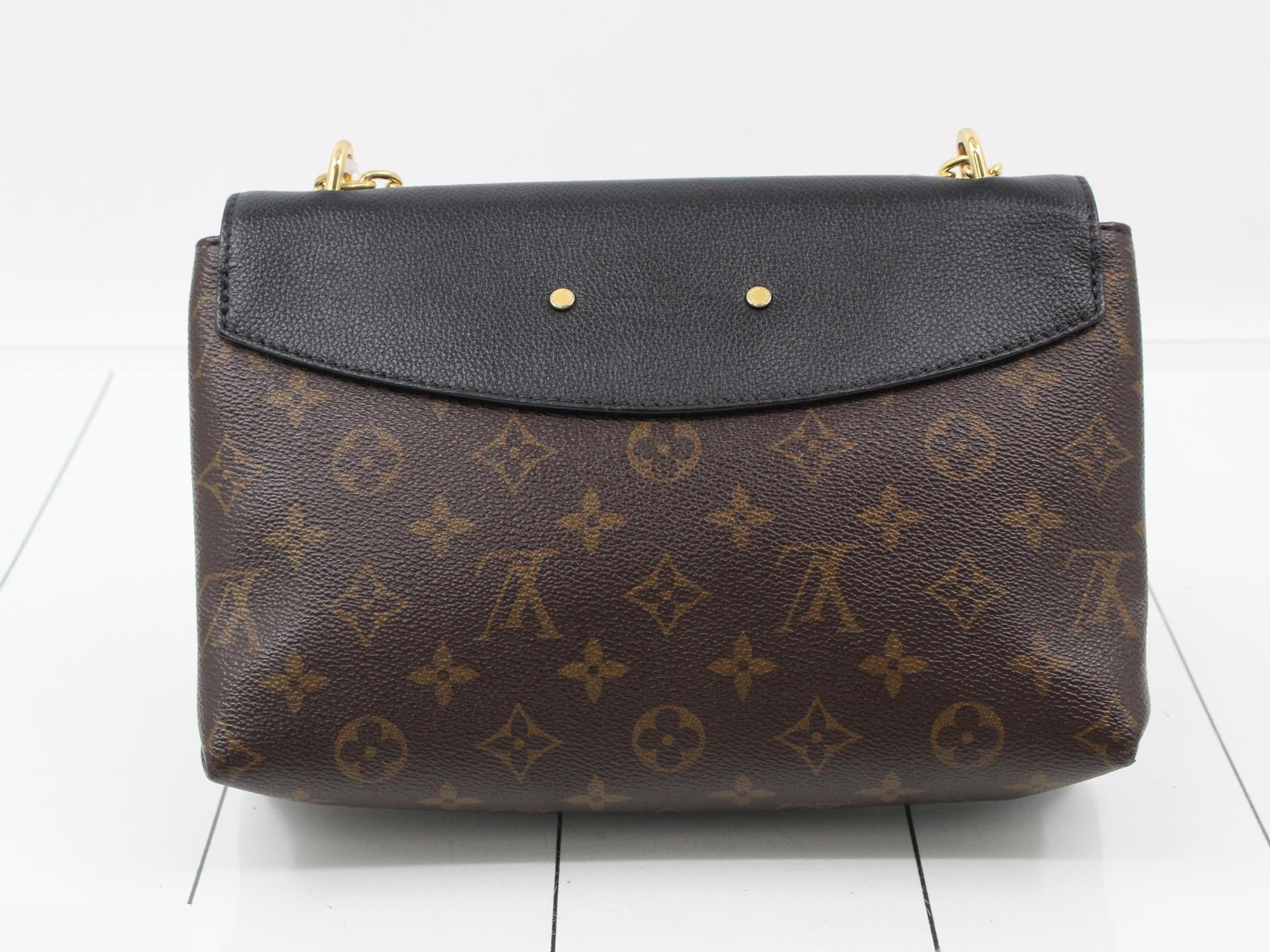 Shoulder bag — view 2