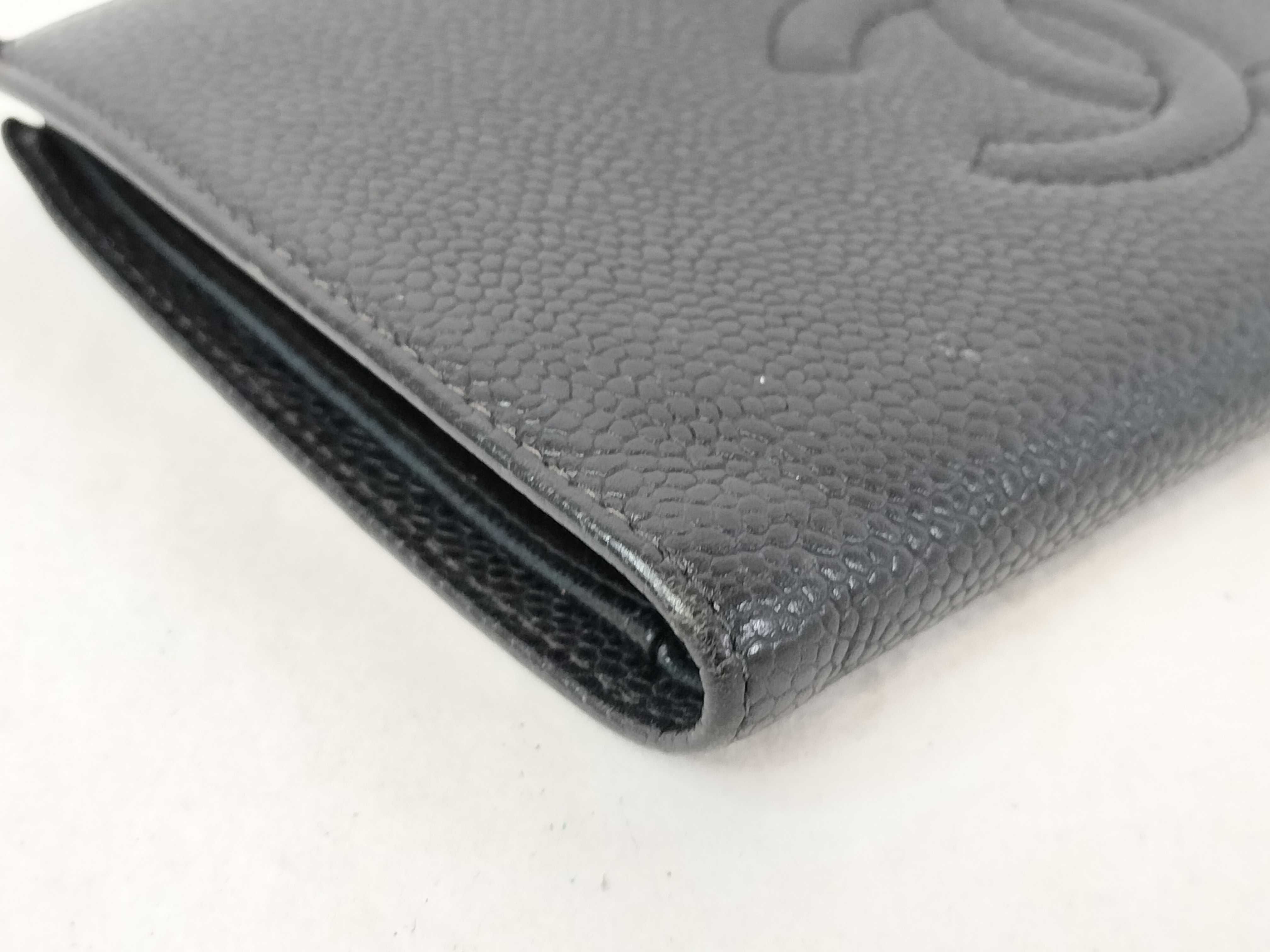 Coco Mark Clasp Bi-fold Long Wallet Black — view 3
