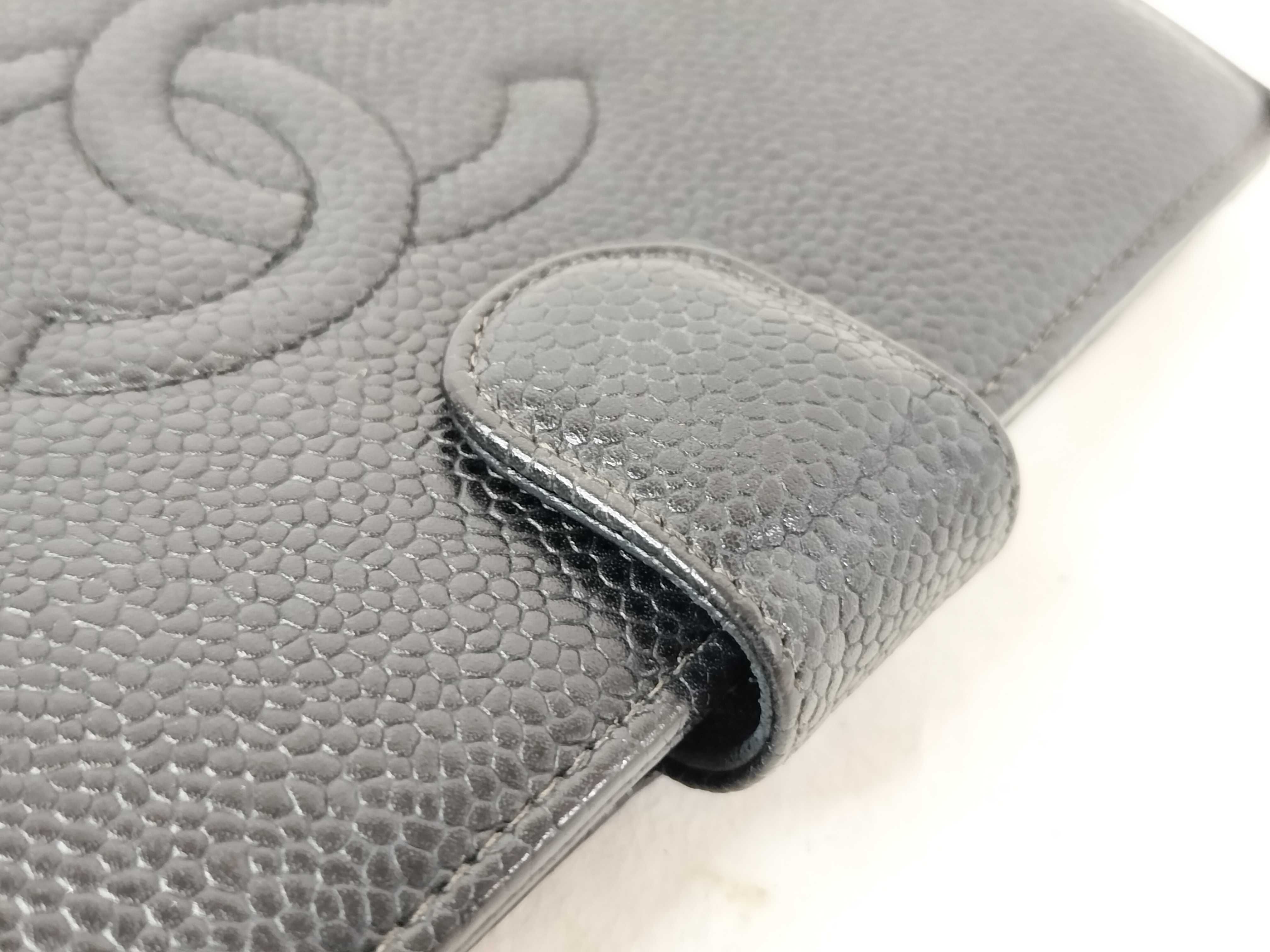 Coco Mark Clasp Bi-fold Long Wallet Black — view 8