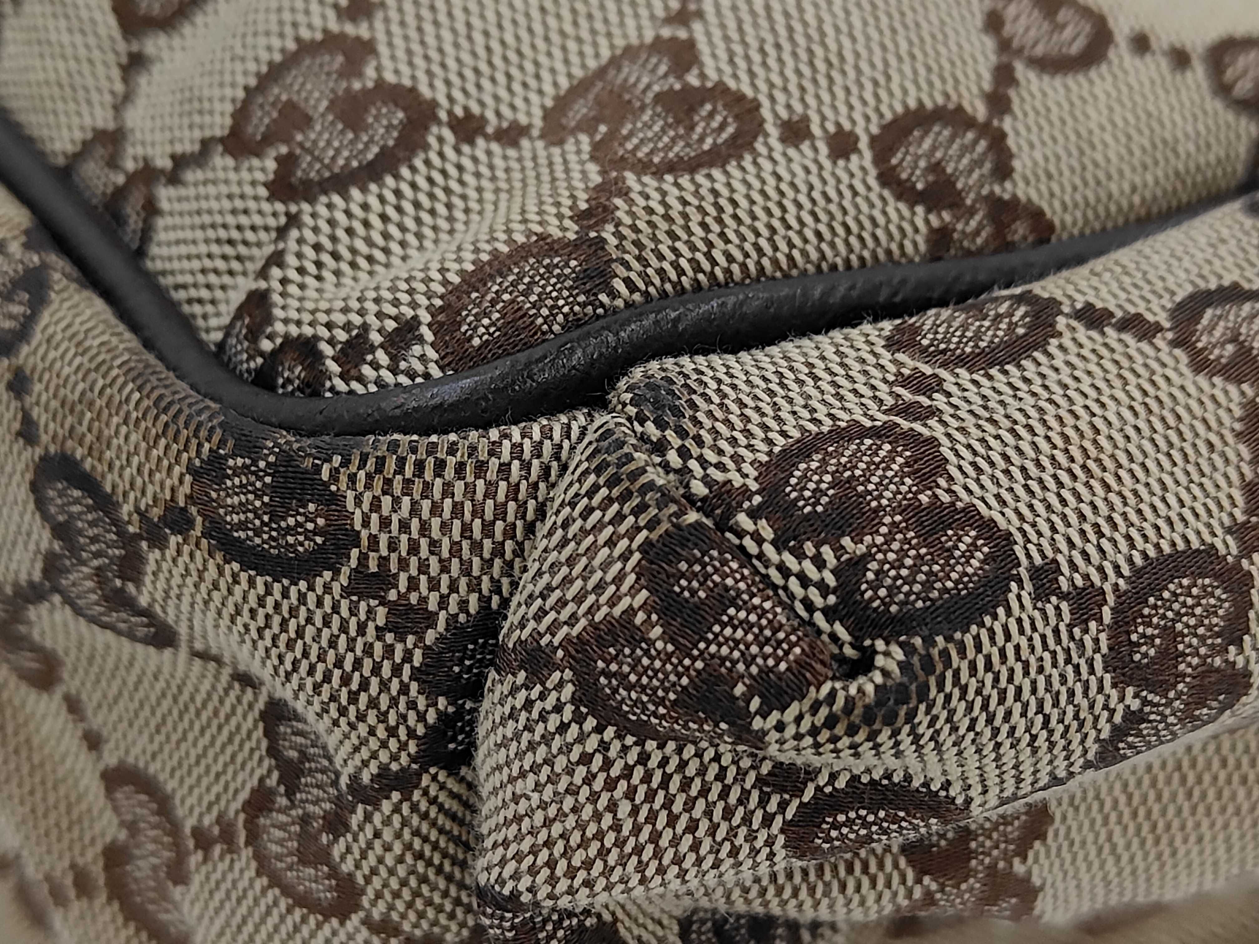 123326 GG Canvas Shoulder Bag — view 4