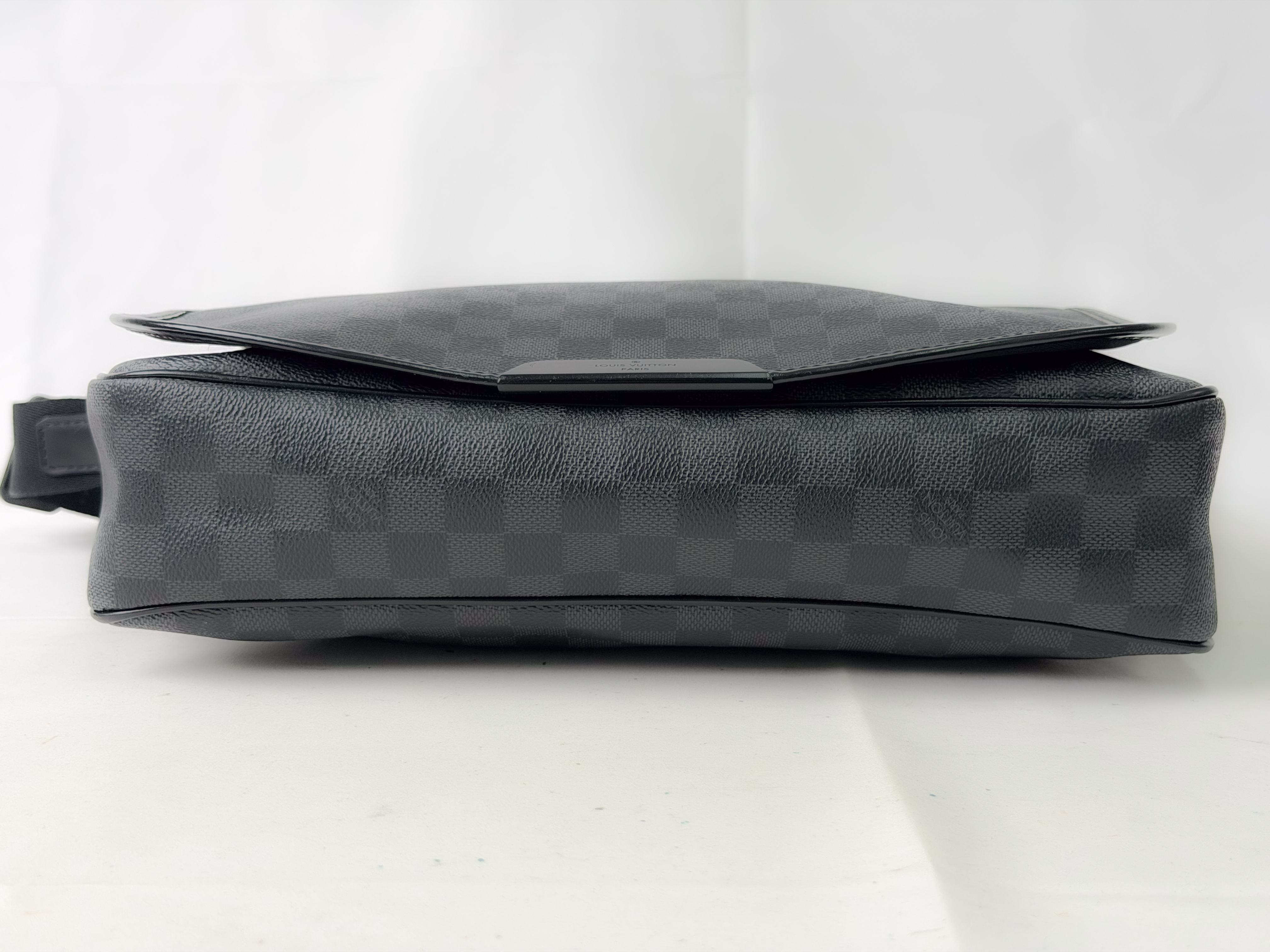 Damier Graphite N58029 Daniel MM SP0112 Shoulder Bag — view 11