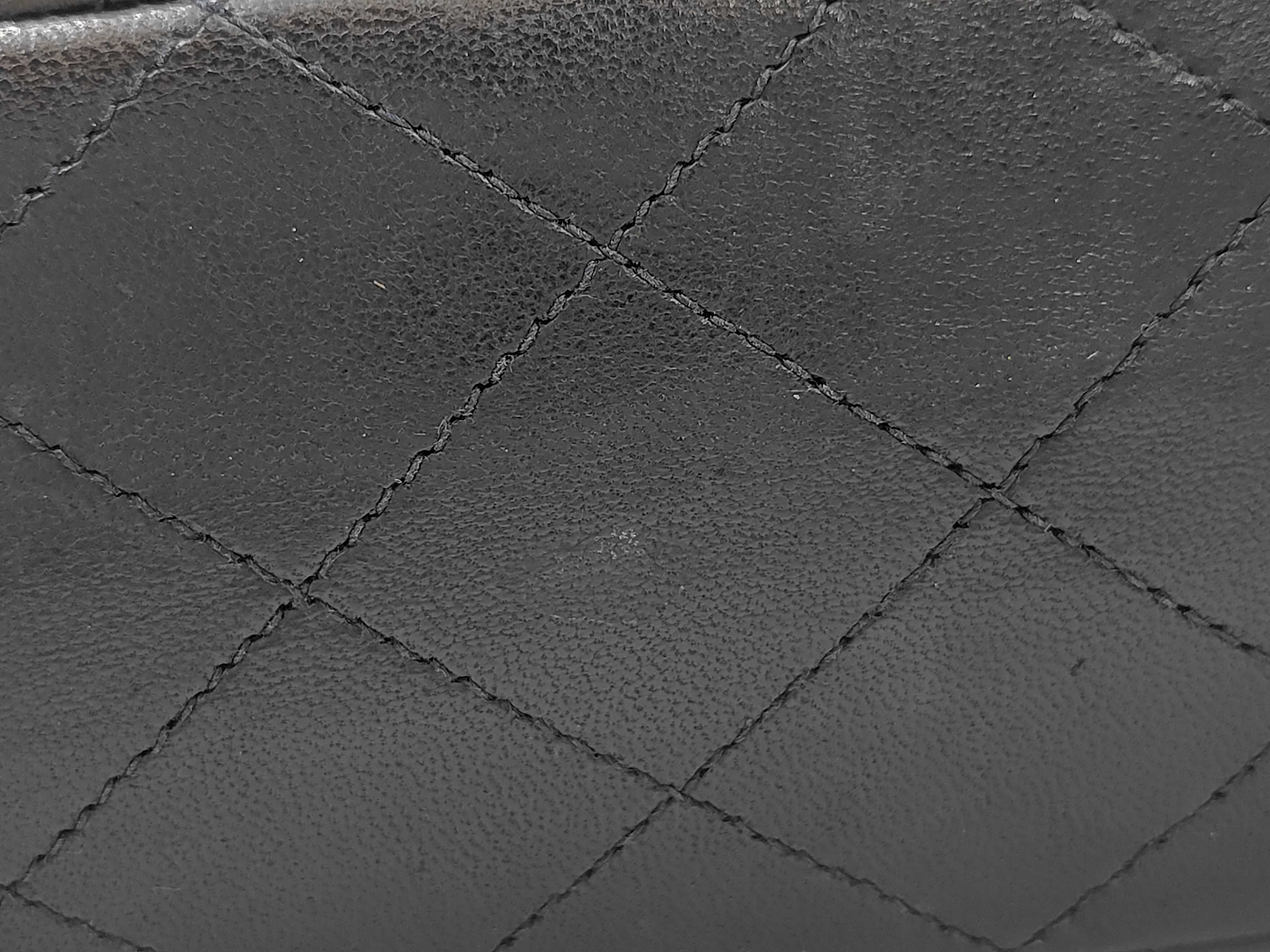 Matelassé 25 Lambskin Double Flap Double Chain Shoulder Bag — view 11