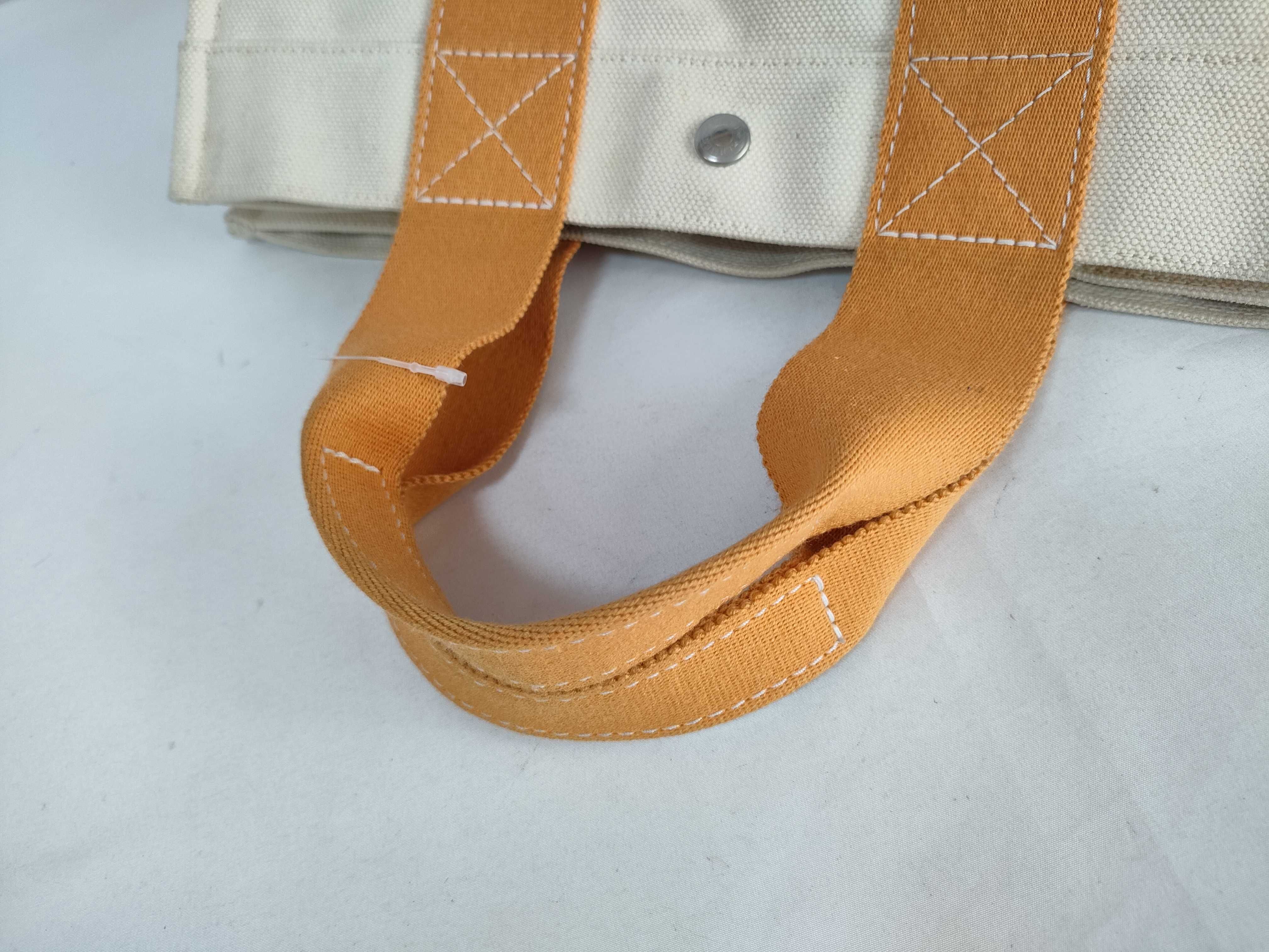 Bora PM Tote Bag — view 3