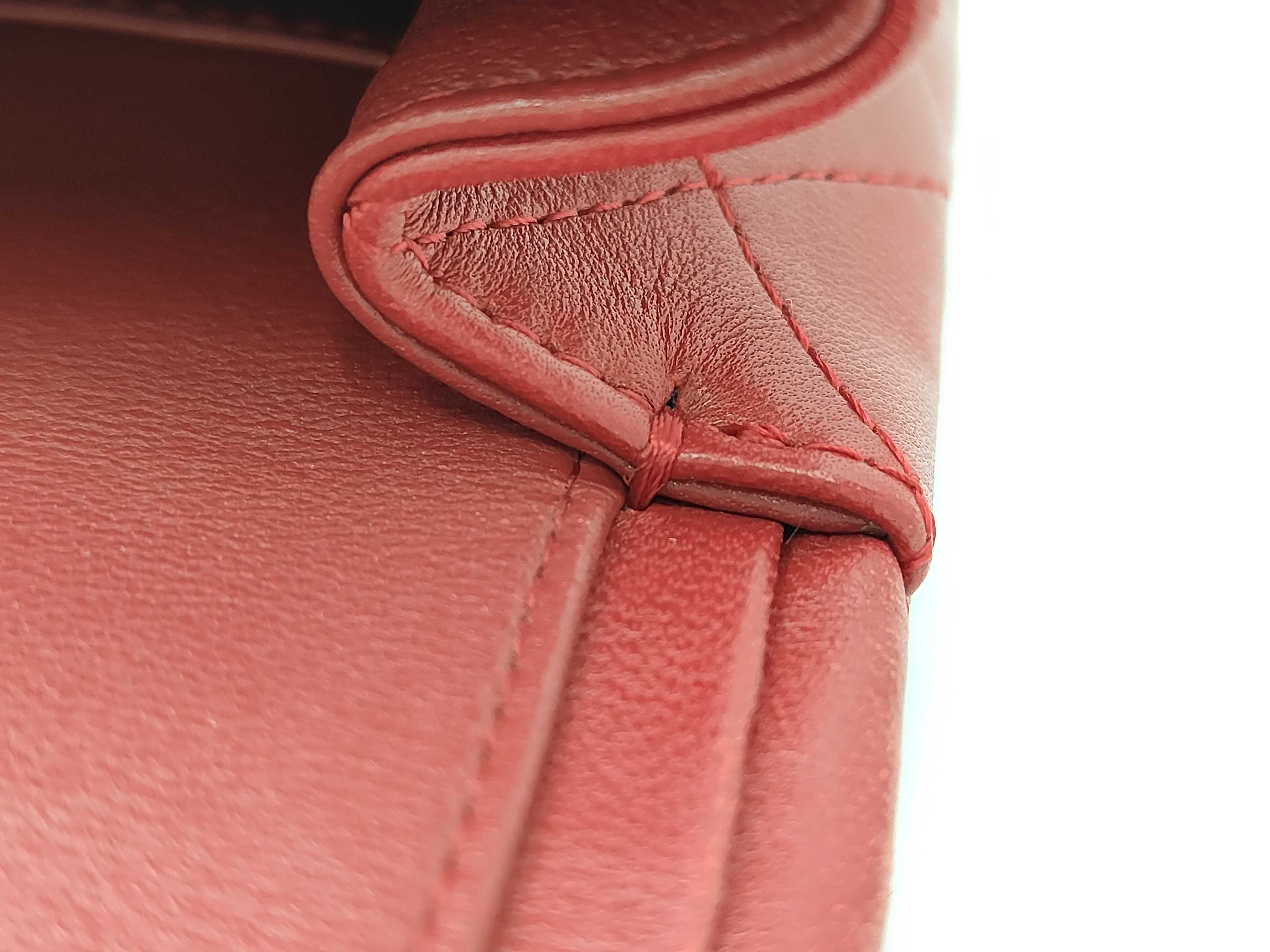 Matelassé Double Flap Red Shoulder Bag — view 11
