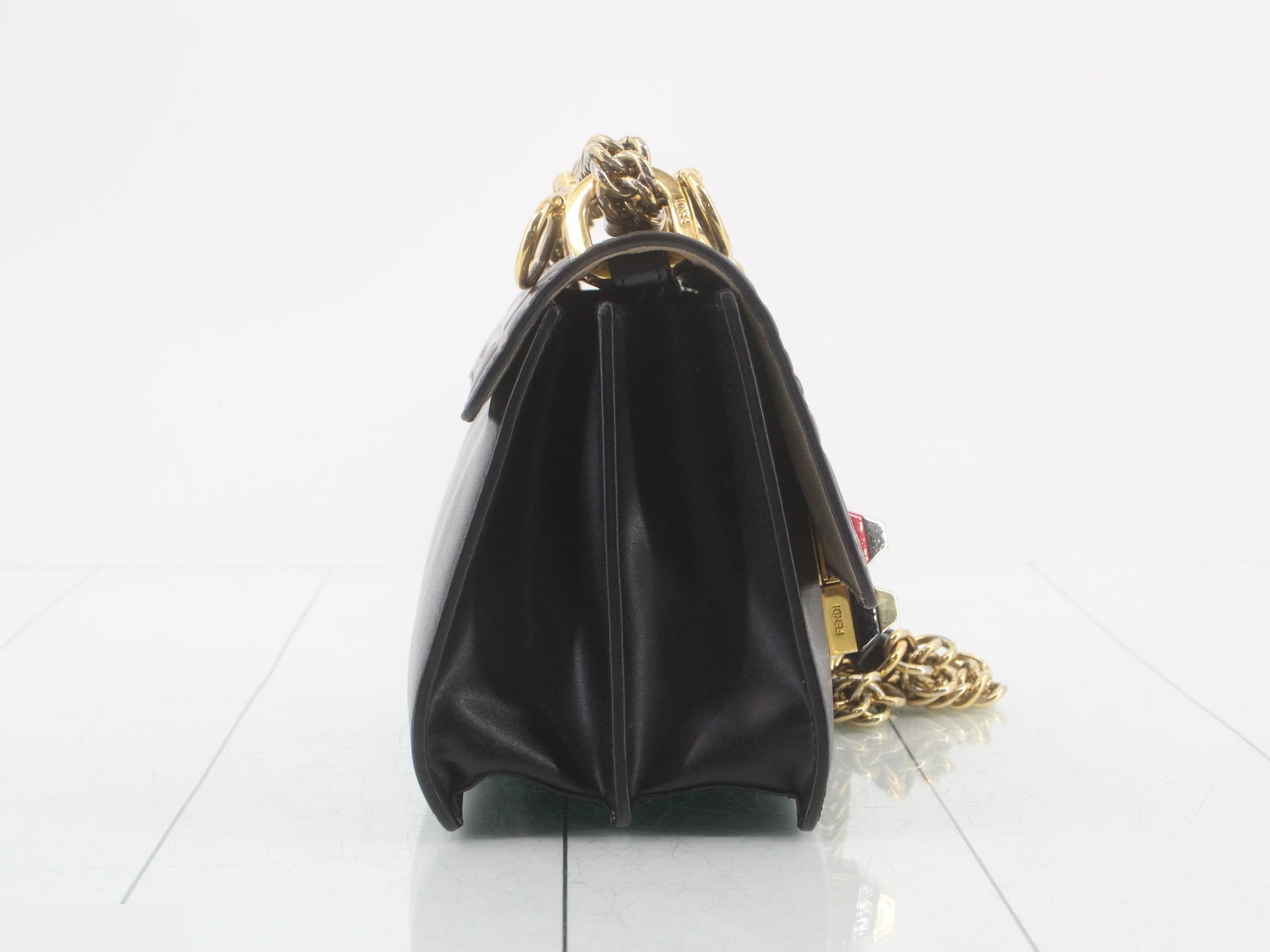 Kanai Chain Semi-Shoulder Bag — view 4